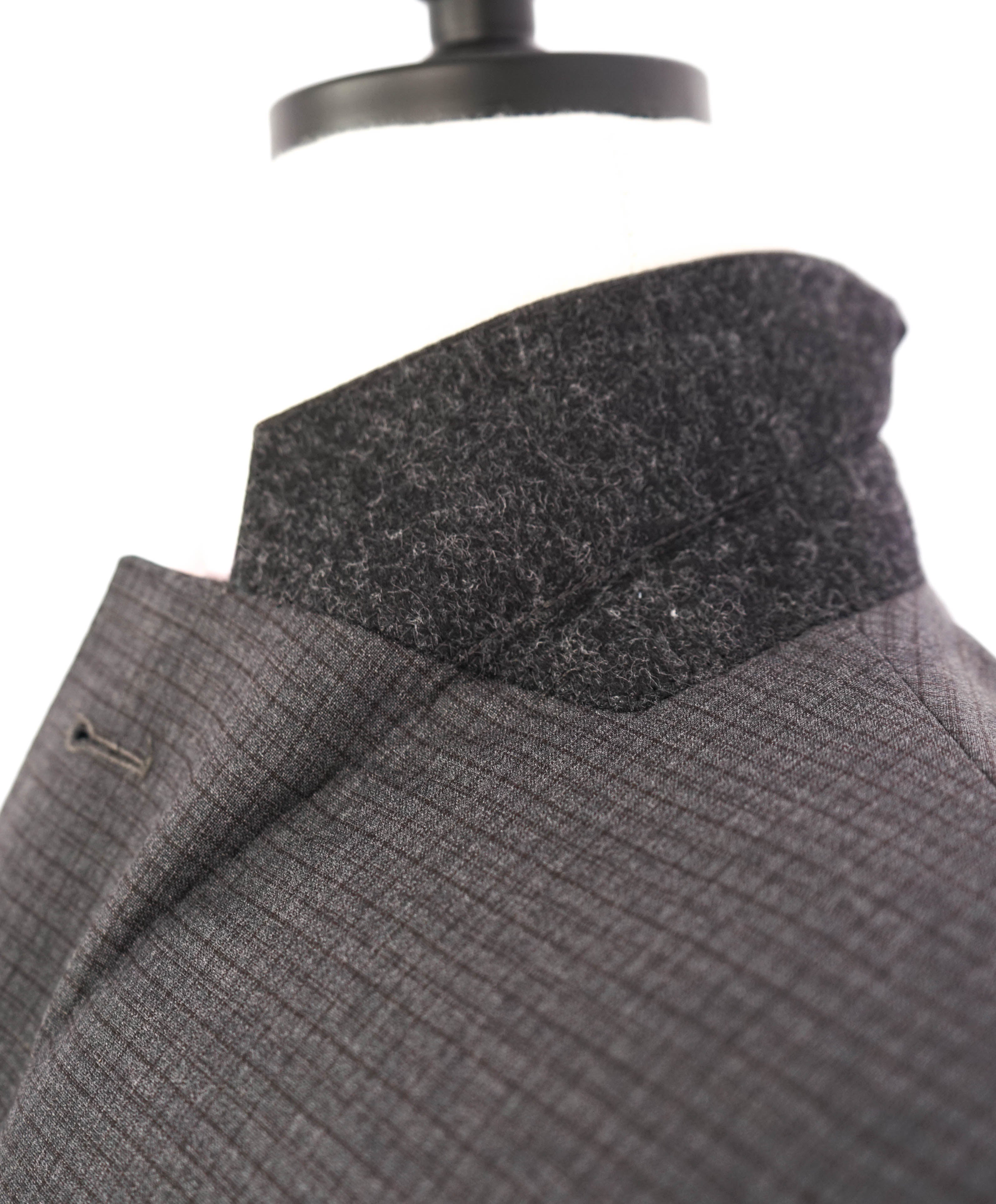 ARMANI COLLEZIONI - “G Line” Micro-Check Basket Weave Gray Suit - 40R