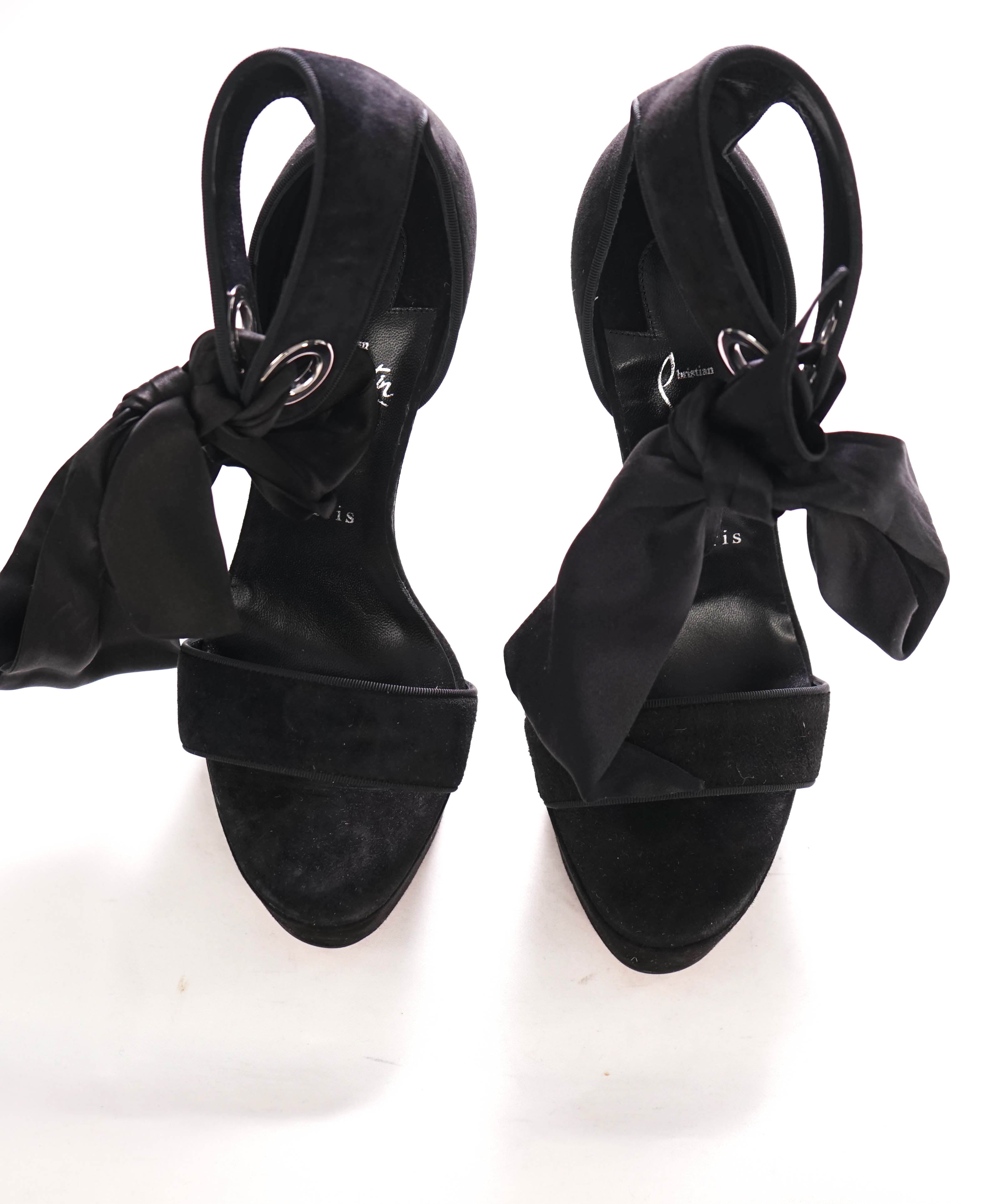 $1,495 CHRISTIAN LOUBOUTIN - "Torrida" Silk Bow Suede Platform Sandals - 40