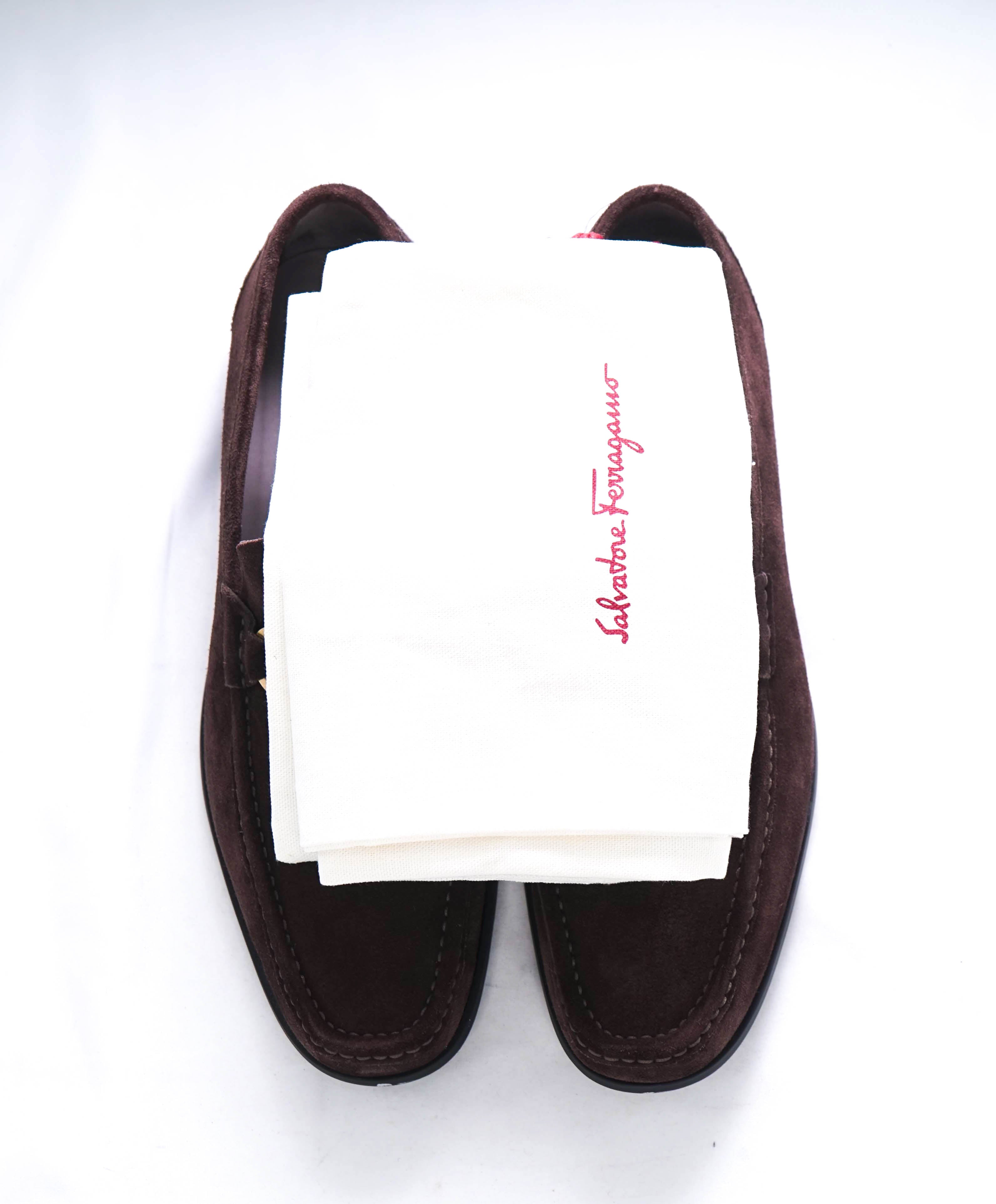$850 SALVATORE FERRAGAMO - “GRANDIOSO" Gancini Bit Loafer Brown Suede - 10 D