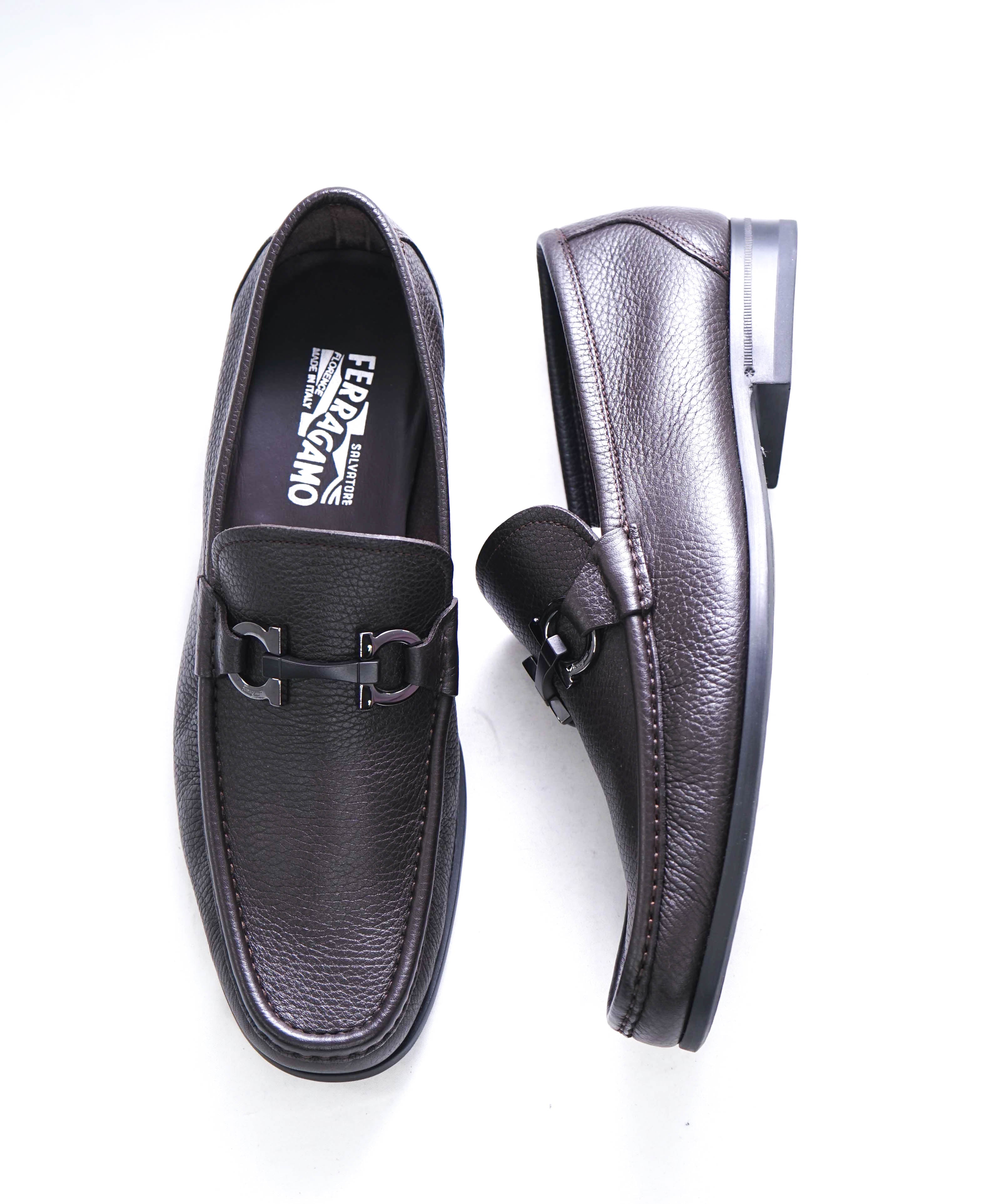 $850 SALVATORE FERRAGAMO - “GRANDIOSO" Gancini Bit Loafer Brown Leather - 9.5 EE