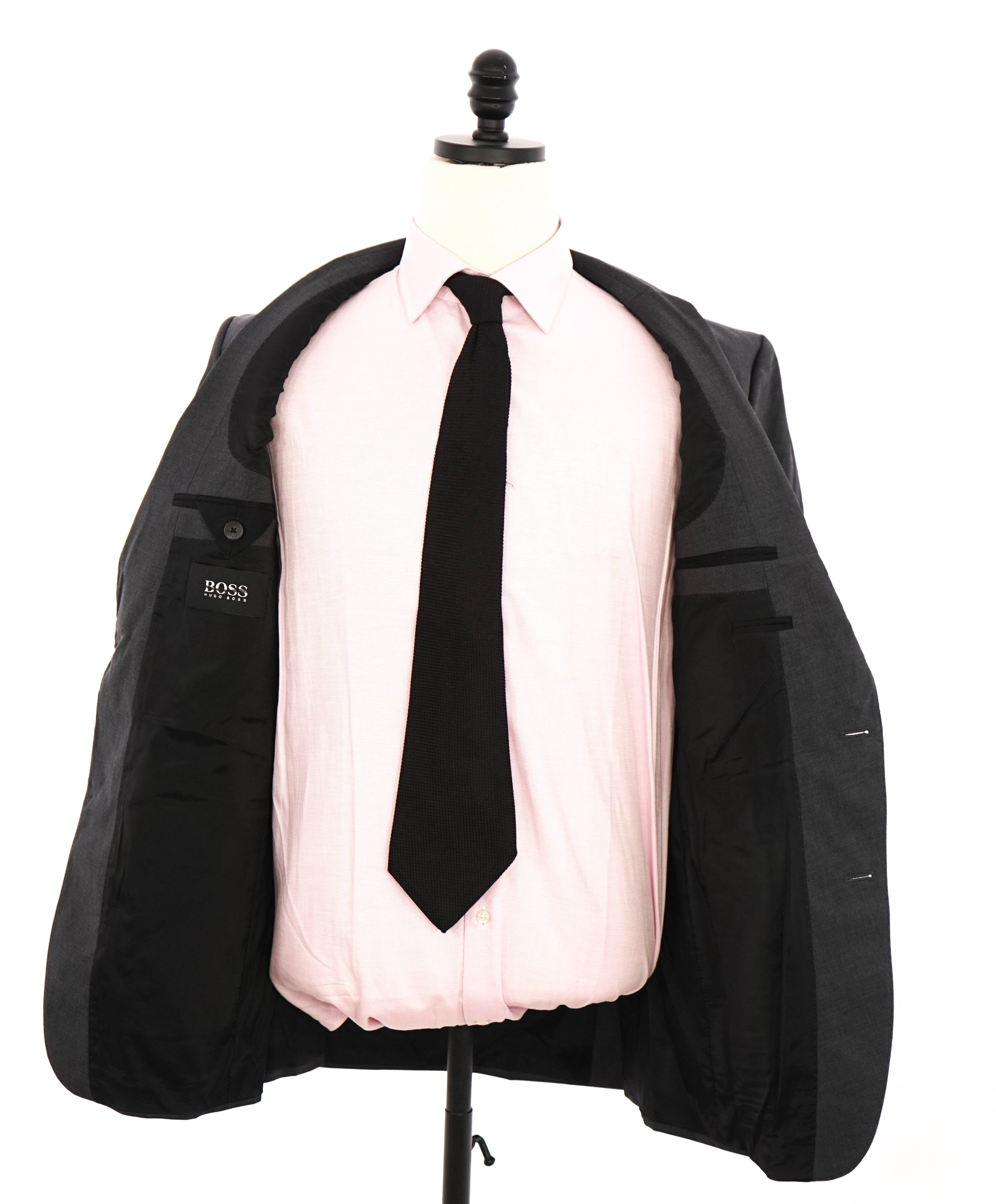 $1,295 HUGO BOSS - CLOSET STAPLE Gray Notch Lapel Suit - 40L