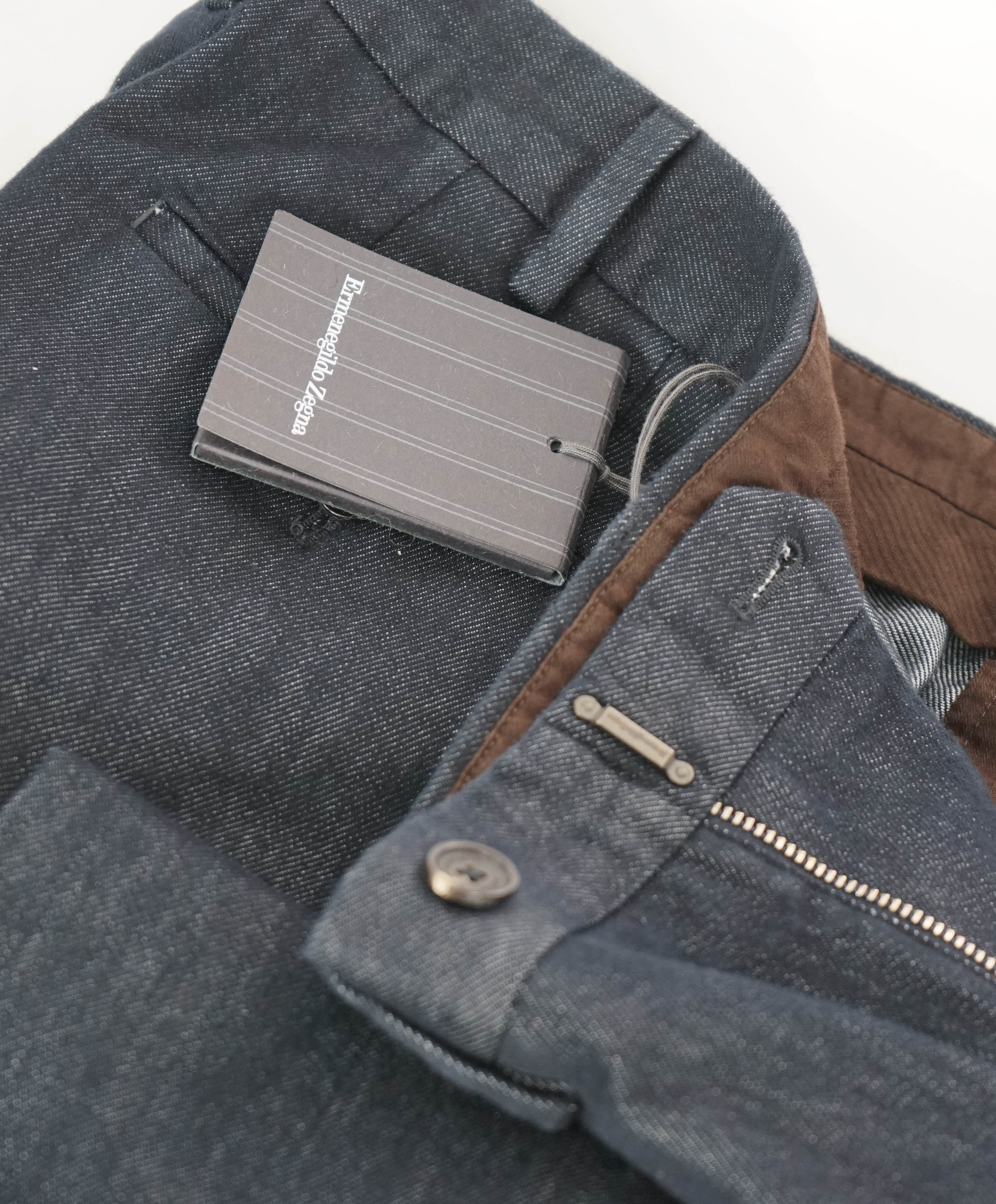 $895 ERMENEGILDO ZEGNA - SILK Modern Pleated Denim Pants - 35W