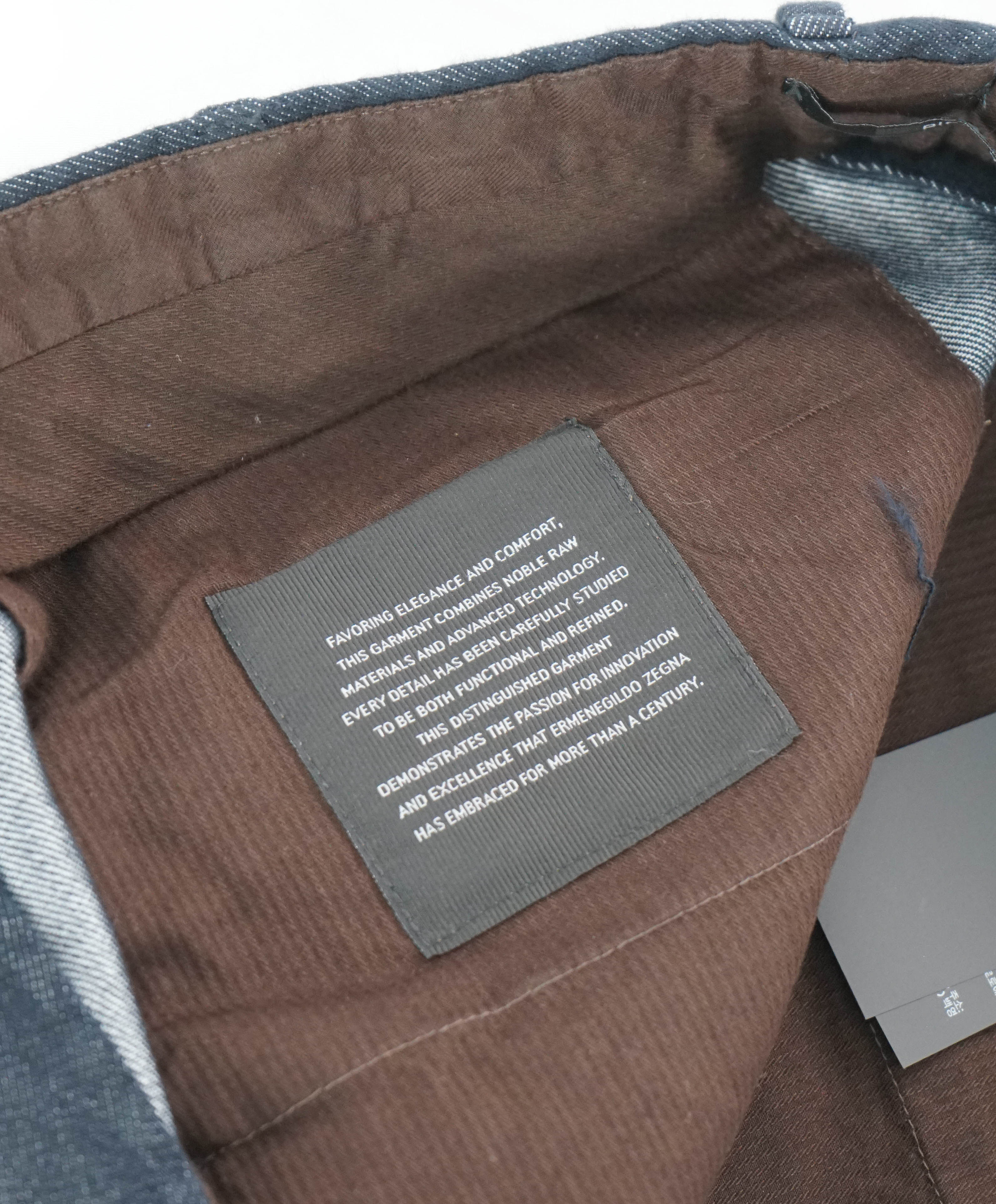 $895 ERMENEGILDO ZEGNA - SILK Modern Pleated Denim Pants - 35W