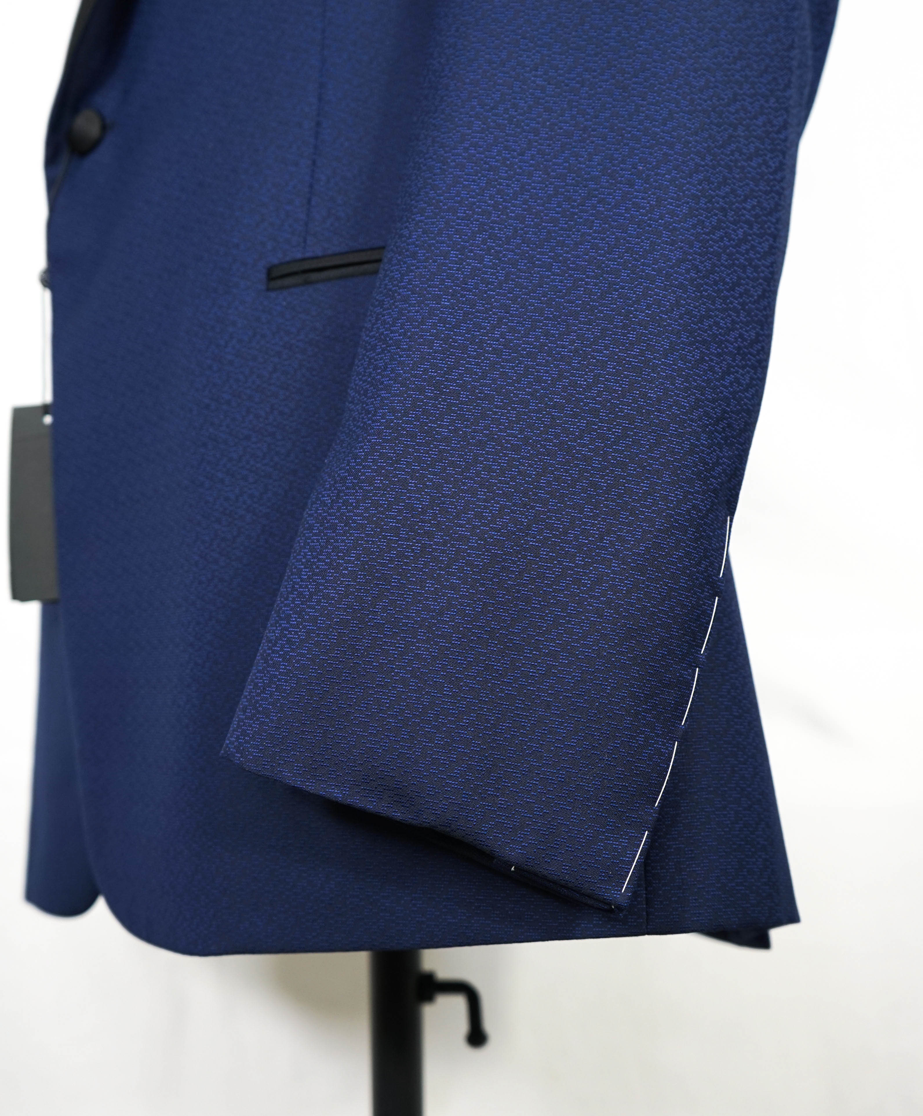 $3,995 GIORGIO ARMANI - "SOFT" Blue SILK LINED Peak Lapel Tuxedo - 42R