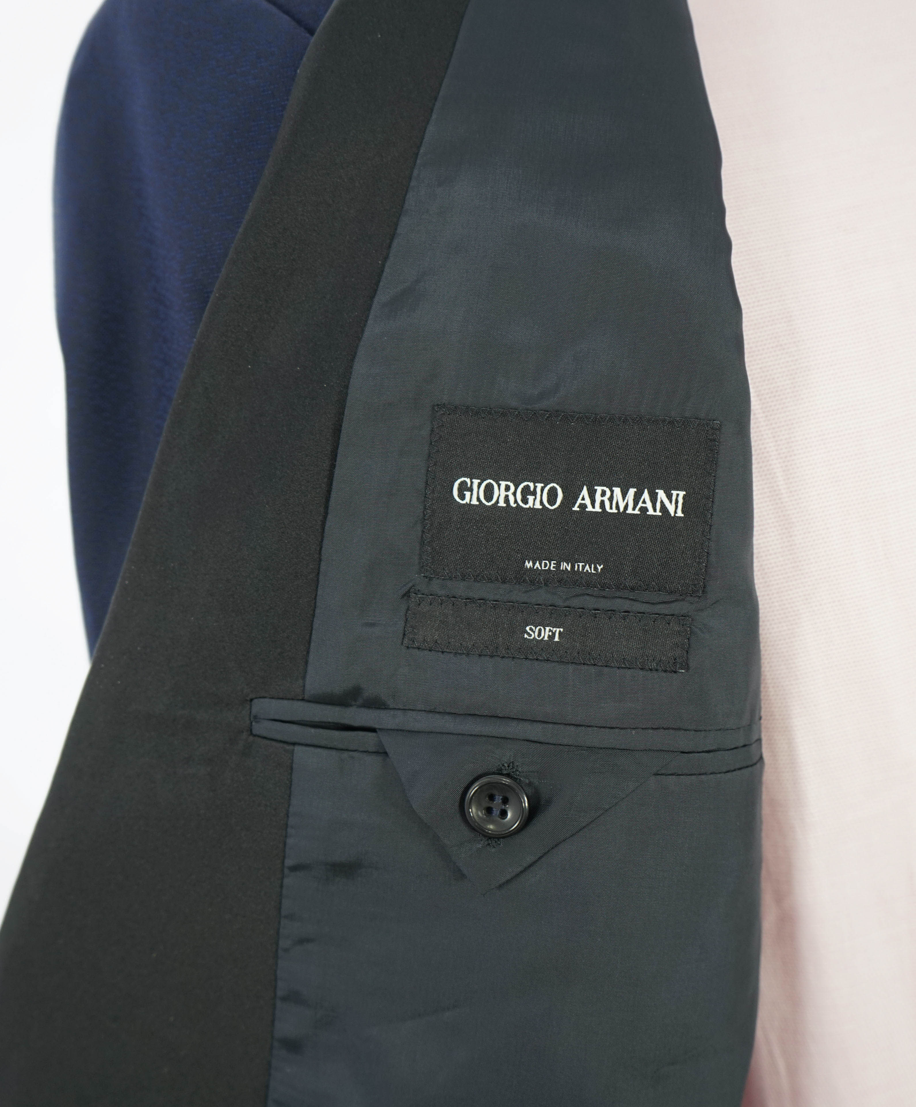 $3,995 GIORGIO ARMANI - "SOFT" Blue SILK LINED Peak Lapel Tuxedo - 42R