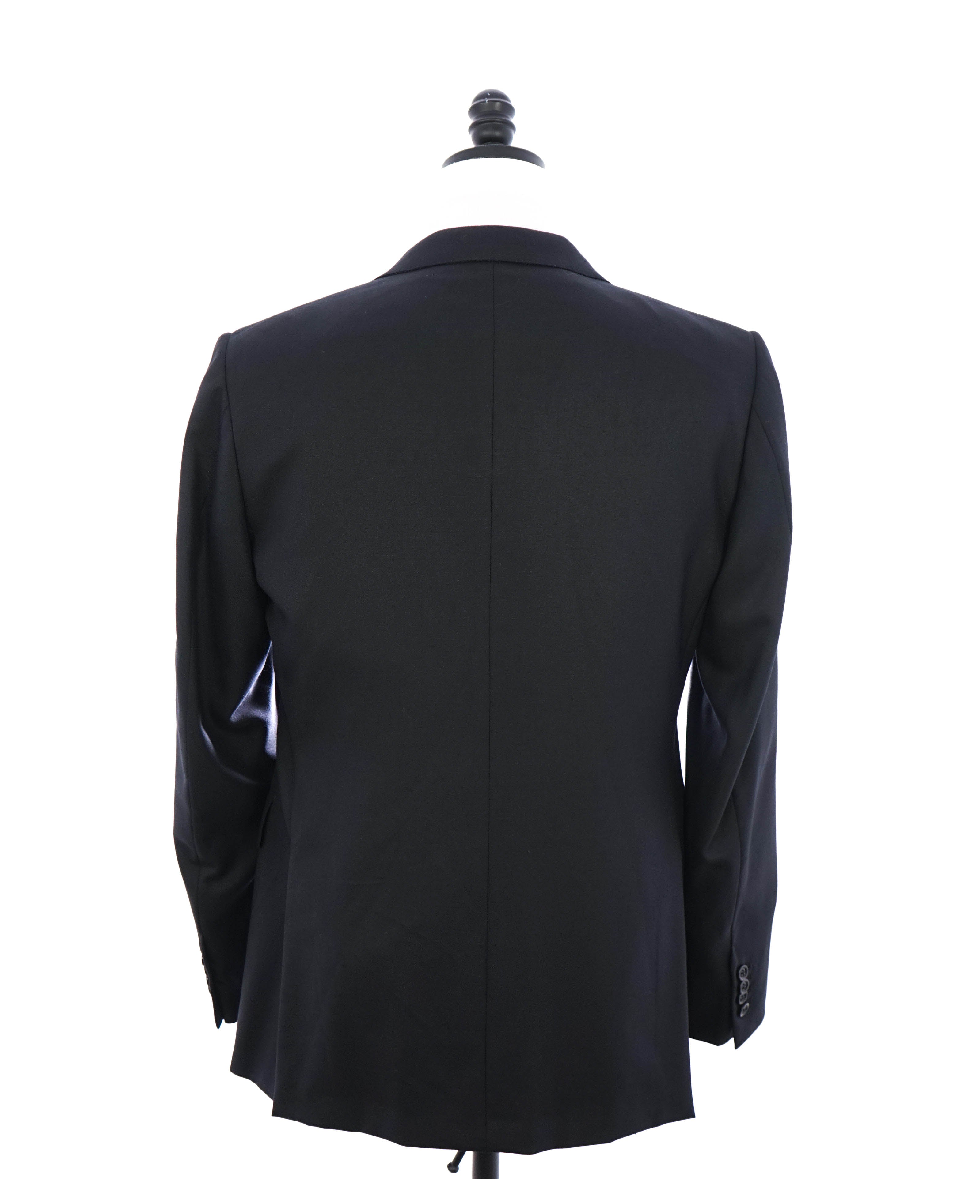 $3,290 ERMENEGILDO ZEGNA- “TORFEO” Black Textured Solid Blazer- 40R