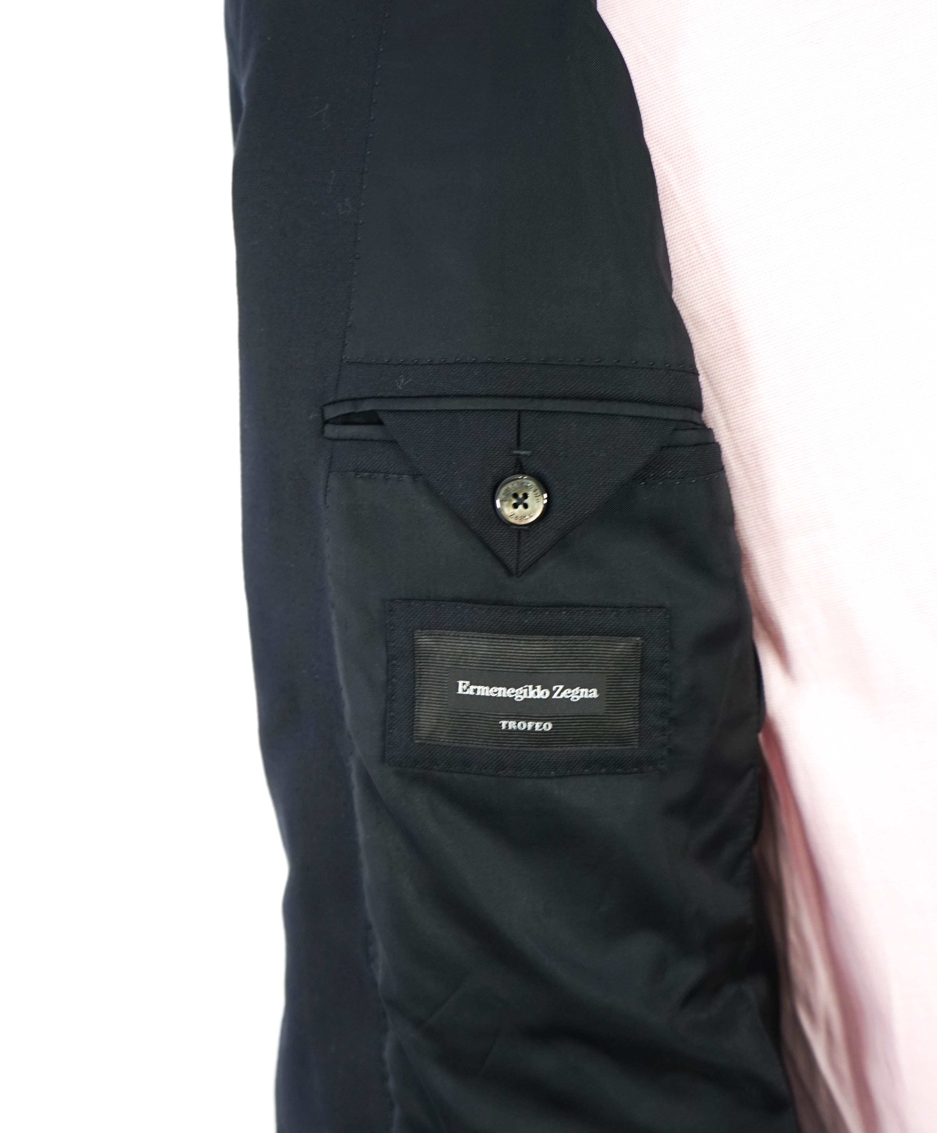 $3,290 ERMENEGILDO ZEGNA- “TORFEO” Black Textured Solid Blazer- 40R