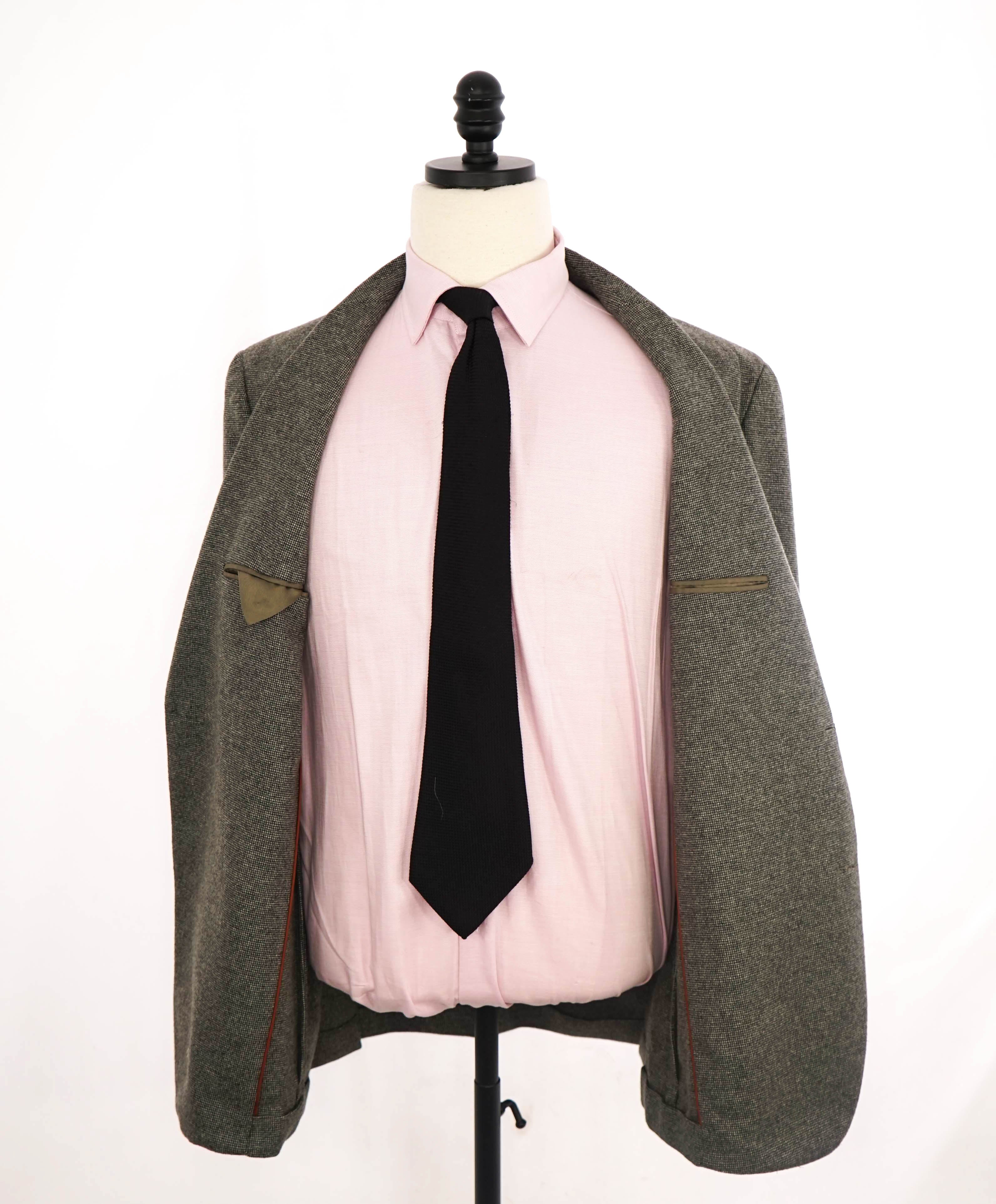 $3,995 LORO PIANA - *PURE CASHMERE* PATCH POCKET Gray Mini Check Suede Detailing- 40R