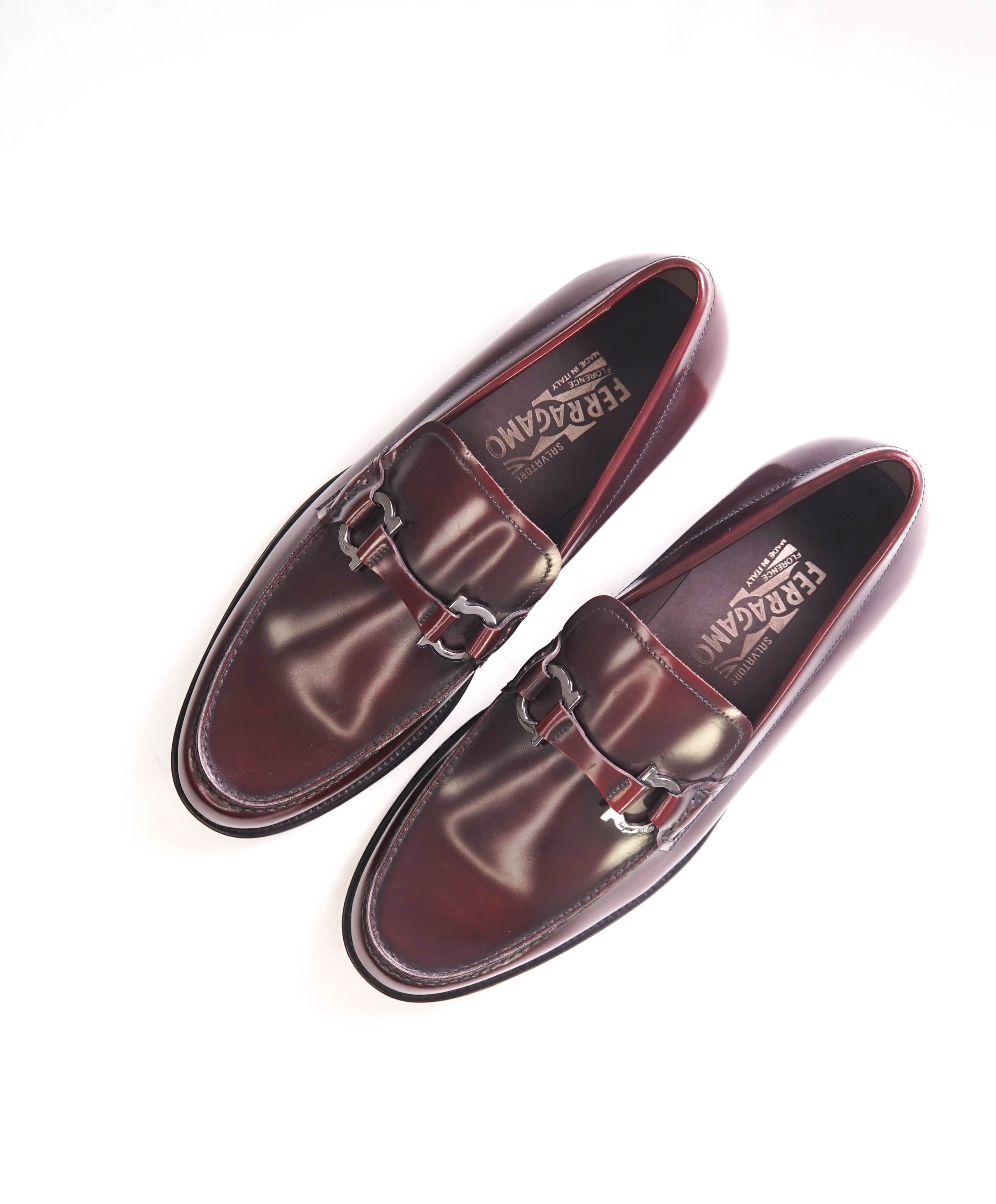$1,395 SALVATORE FERRAGAMO - Cherry Shell Cordovan GANCINI Bit Loafer - 8.5 E