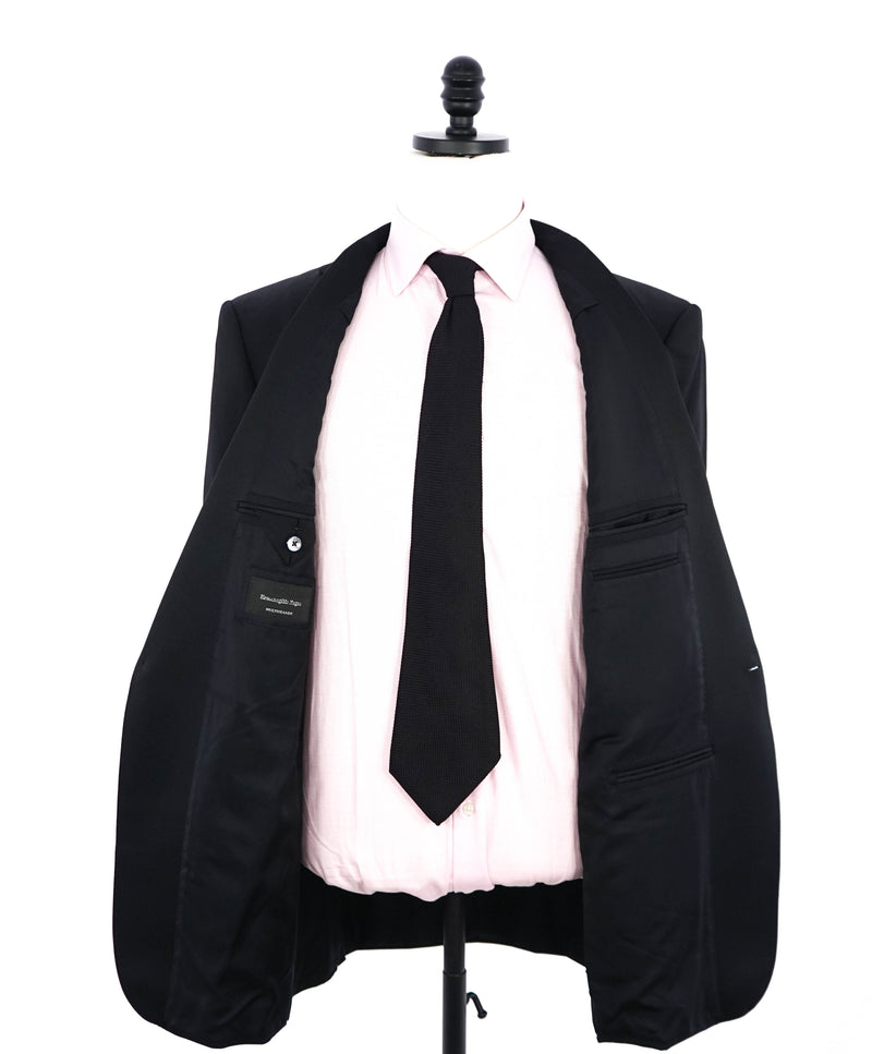 $3,995 ERMENEGILDO ZEGNA-"MULTISEASON" Notch Lapel Black Tuxedo- 44R