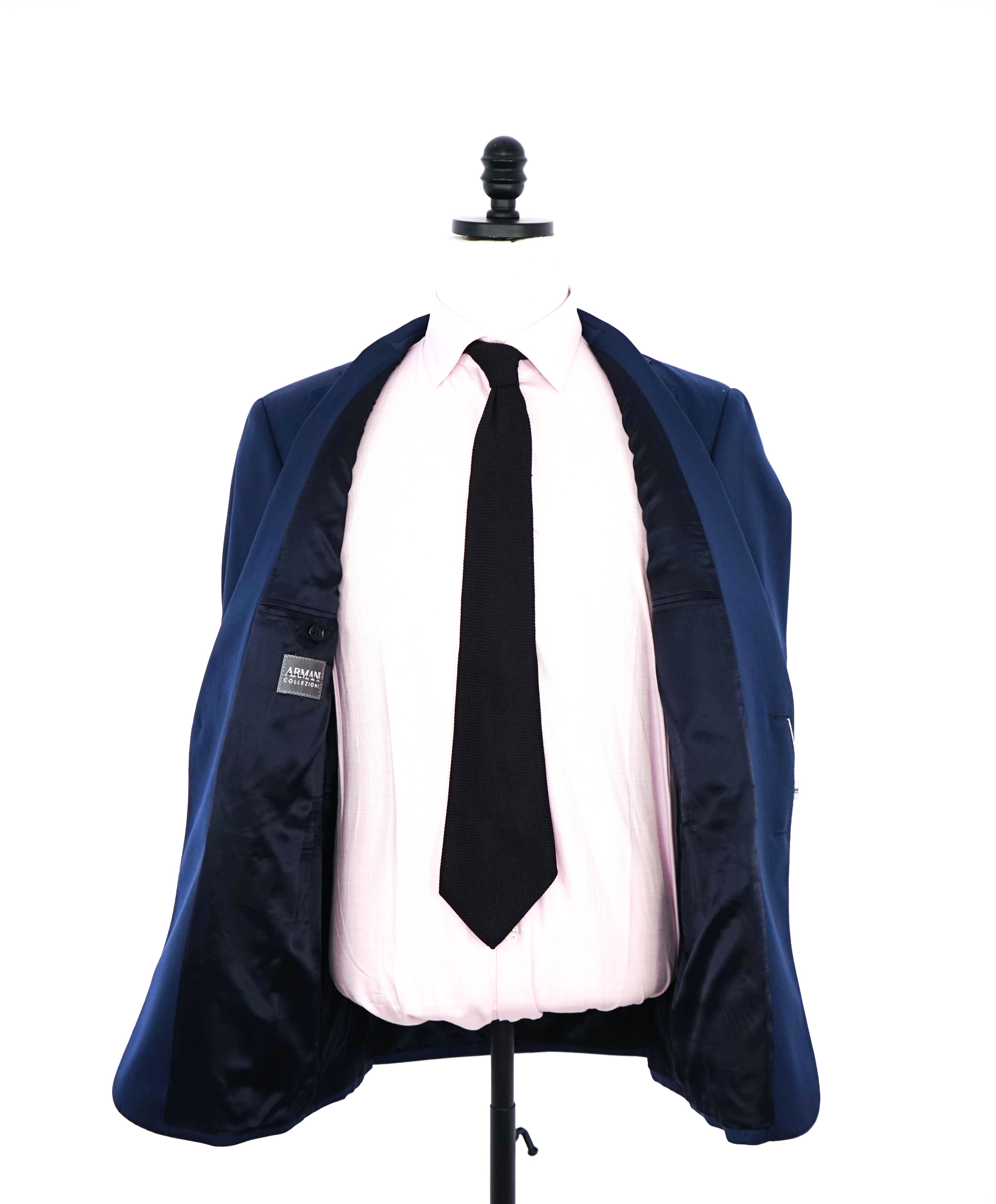 ARMANI COLLEZIONI -  Cobalt Blue 2-Button Notch Lapel Suit - 40R