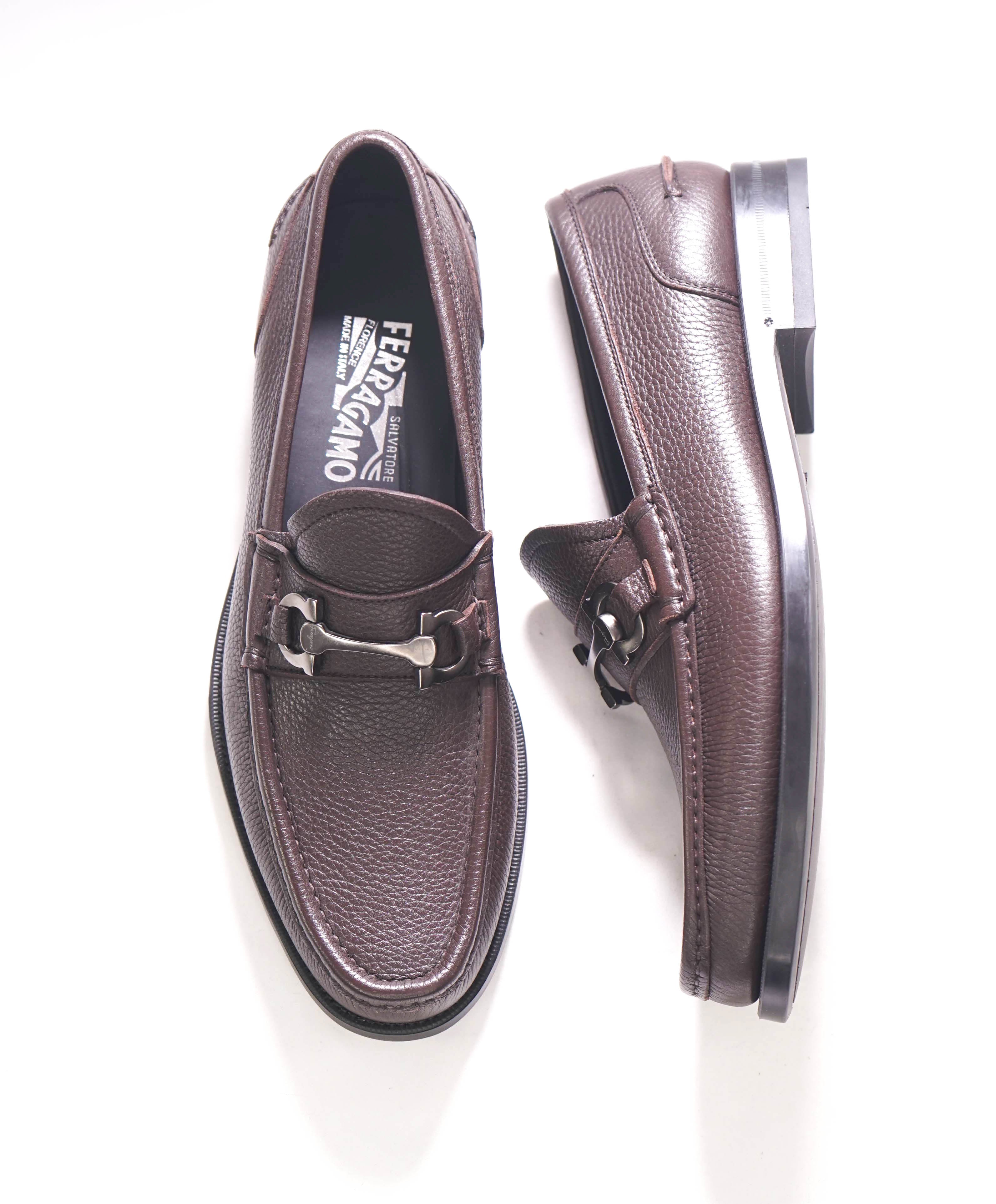 $850 SALVATORE FERRAGAMO - “BOLD" Gancini Bit Loafer Brown Leather - 9.5 D