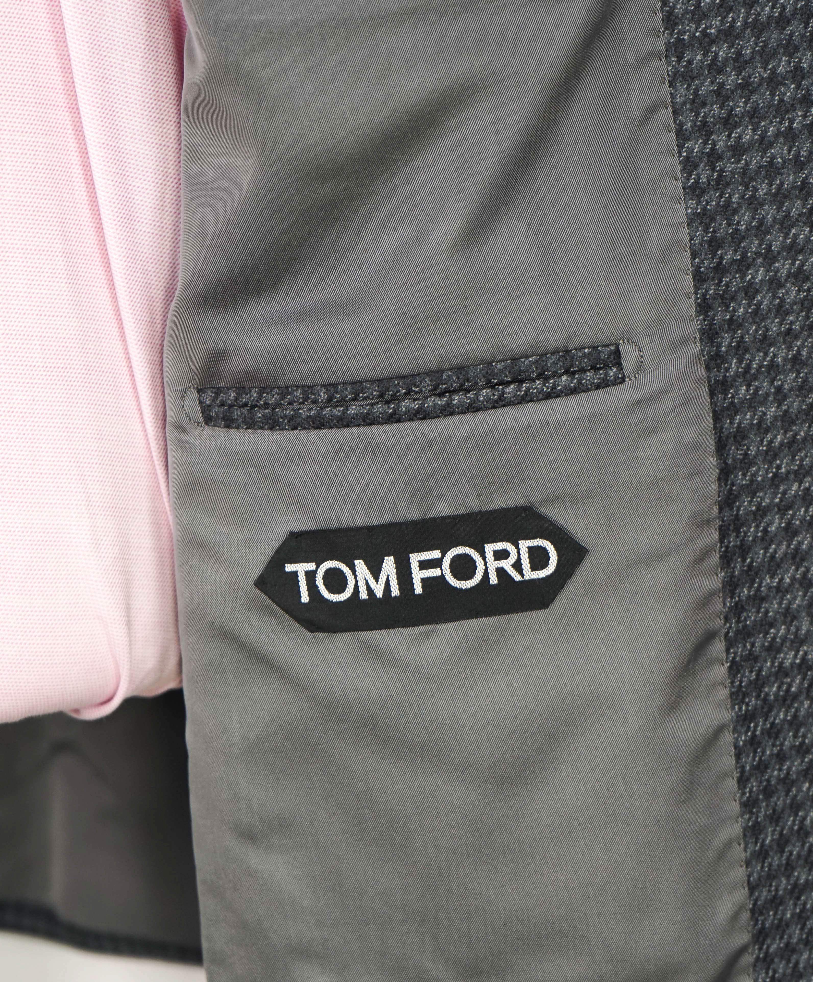 $4,070 TOM FORD - "SHELTON" Houndstooth Gray Patch Pocket Blazer Jacket - 42R