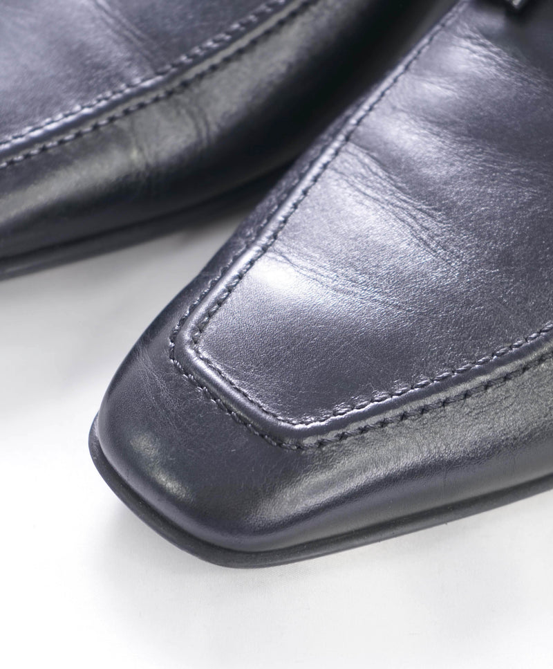 $700 SALVATORE FERRAGAMO -  Black On Black Gancini Leather Loafer- 11 EE