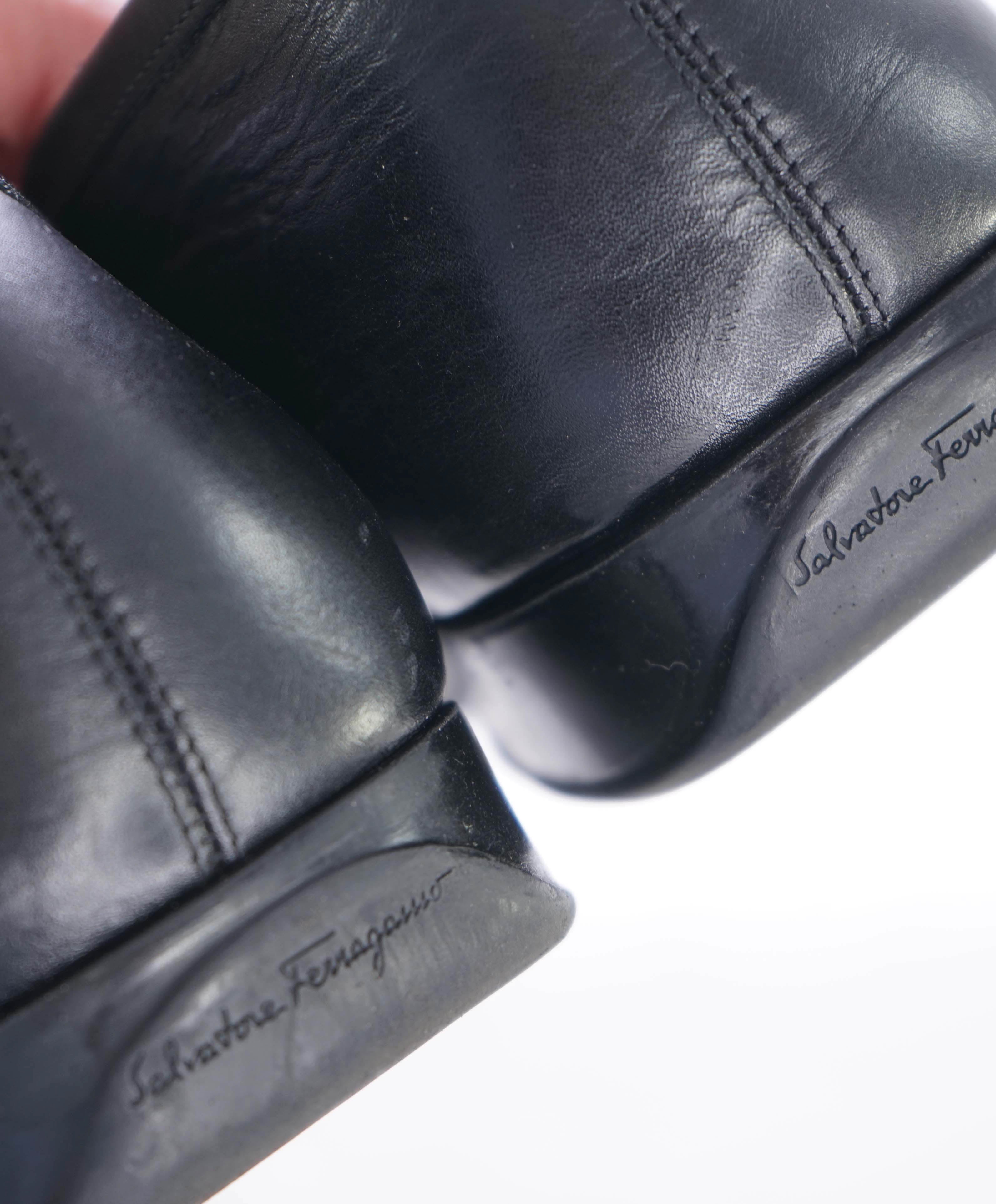 $700 SALVATORE FERRAGAMO -  Black On Black Gancini Leather Loafer- 11 EE
