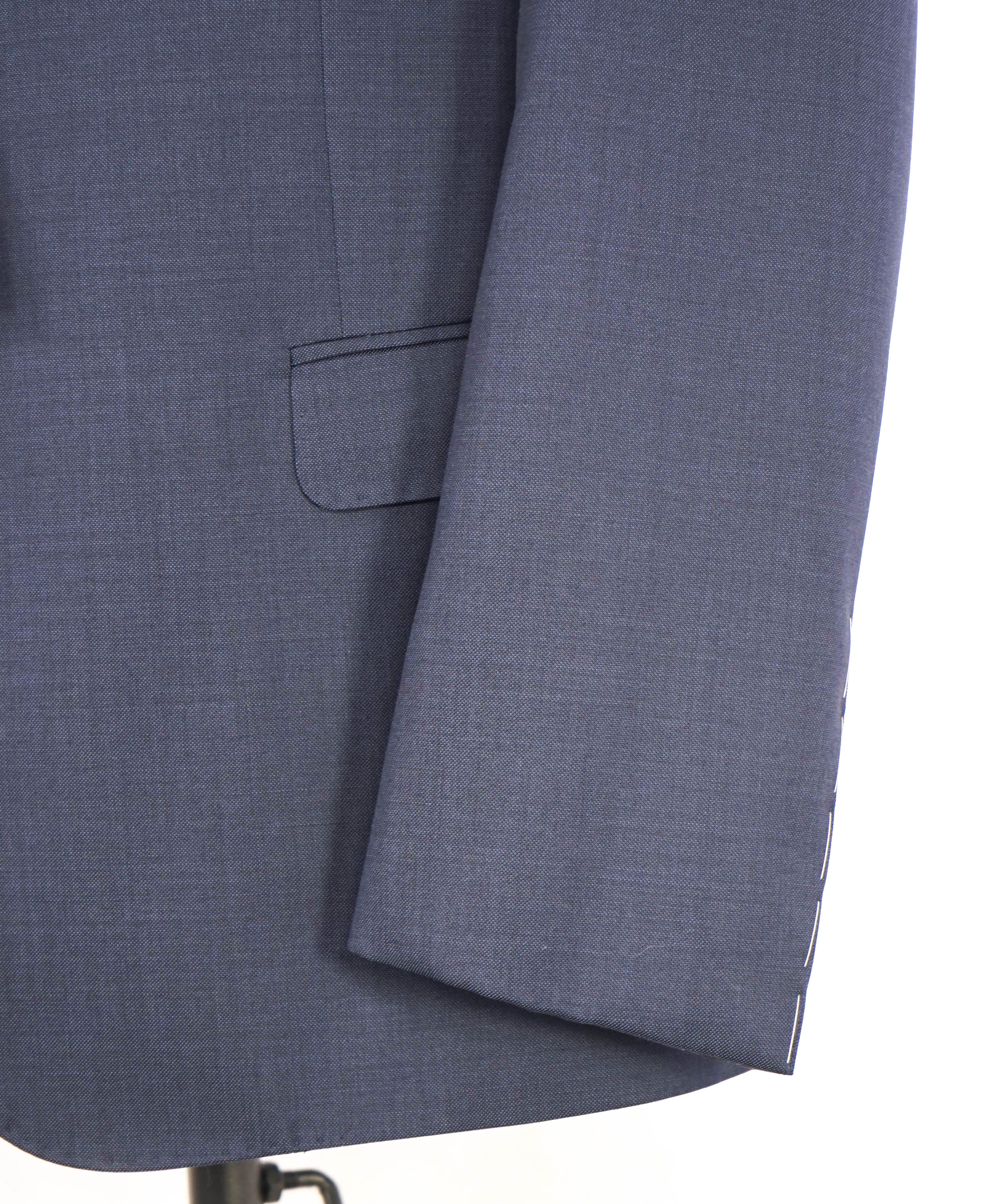 $3,795 GIORGIO ARMANI - "SOFT" Navy Blue Notch Lapel SUPER 150's Suit - 42S