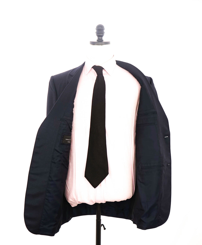 $3,995 ERMENEGILDO ZEGNA -"TROFEO" Navy Blue Birdseye Suit - 40L 35W