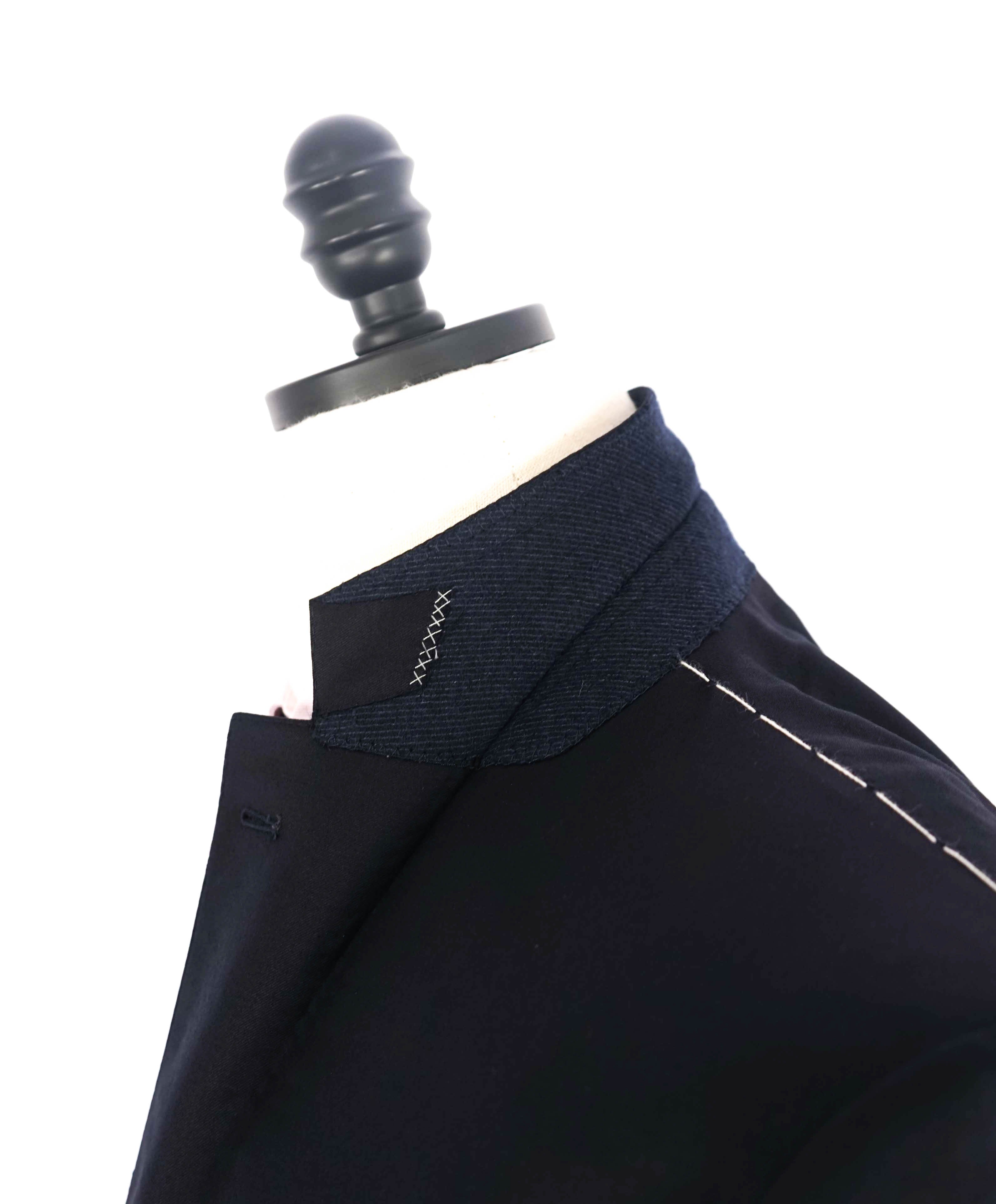 $3,250 ERMENEGILDO ZEGNA - "MICRONSPHERE" *Closet Staple* Navy Suit - 46R