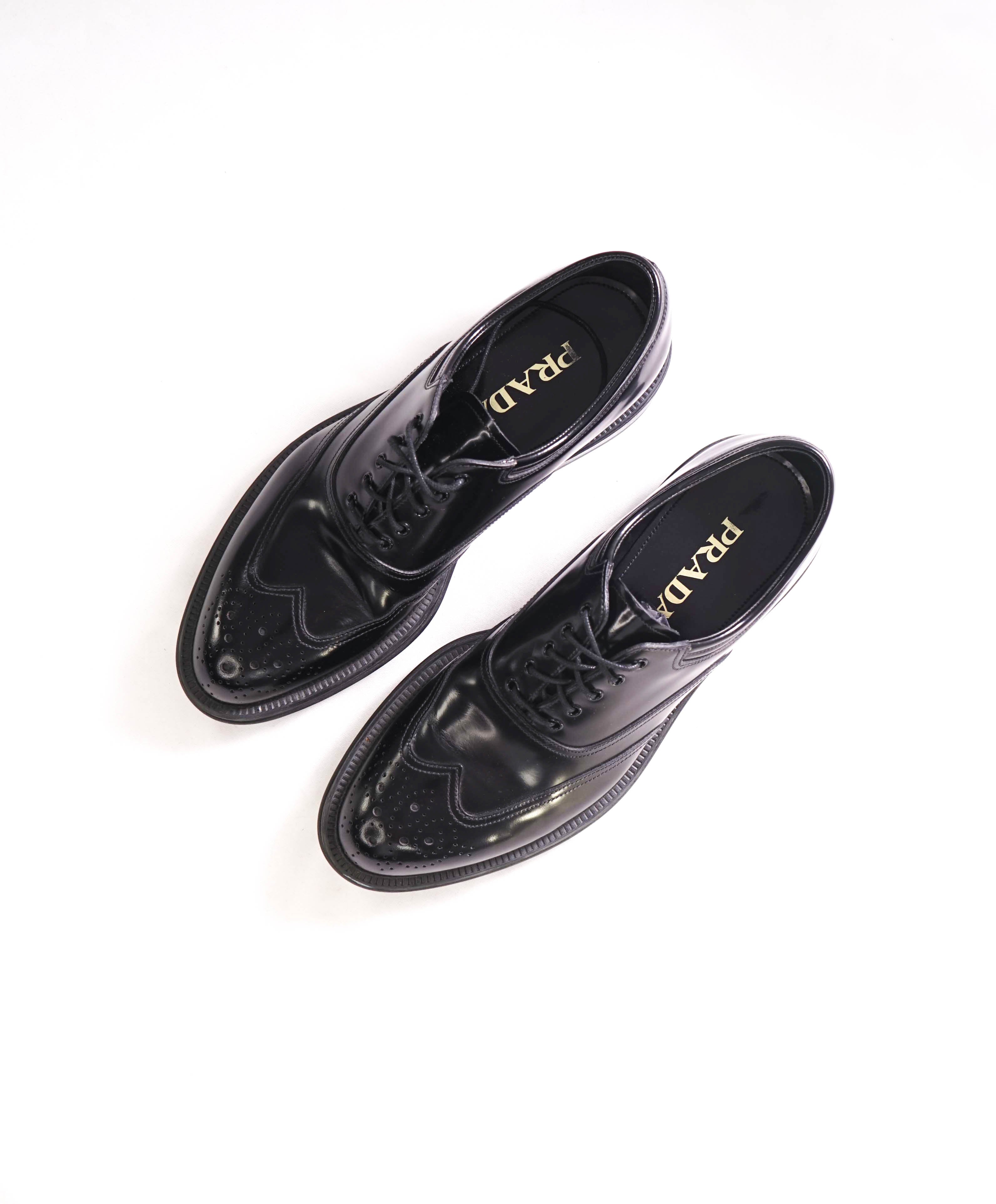 $950 PRADA - Black Brushed Leather Wingtip Brogue Detail Oxfords - 7 US (6 Prada)