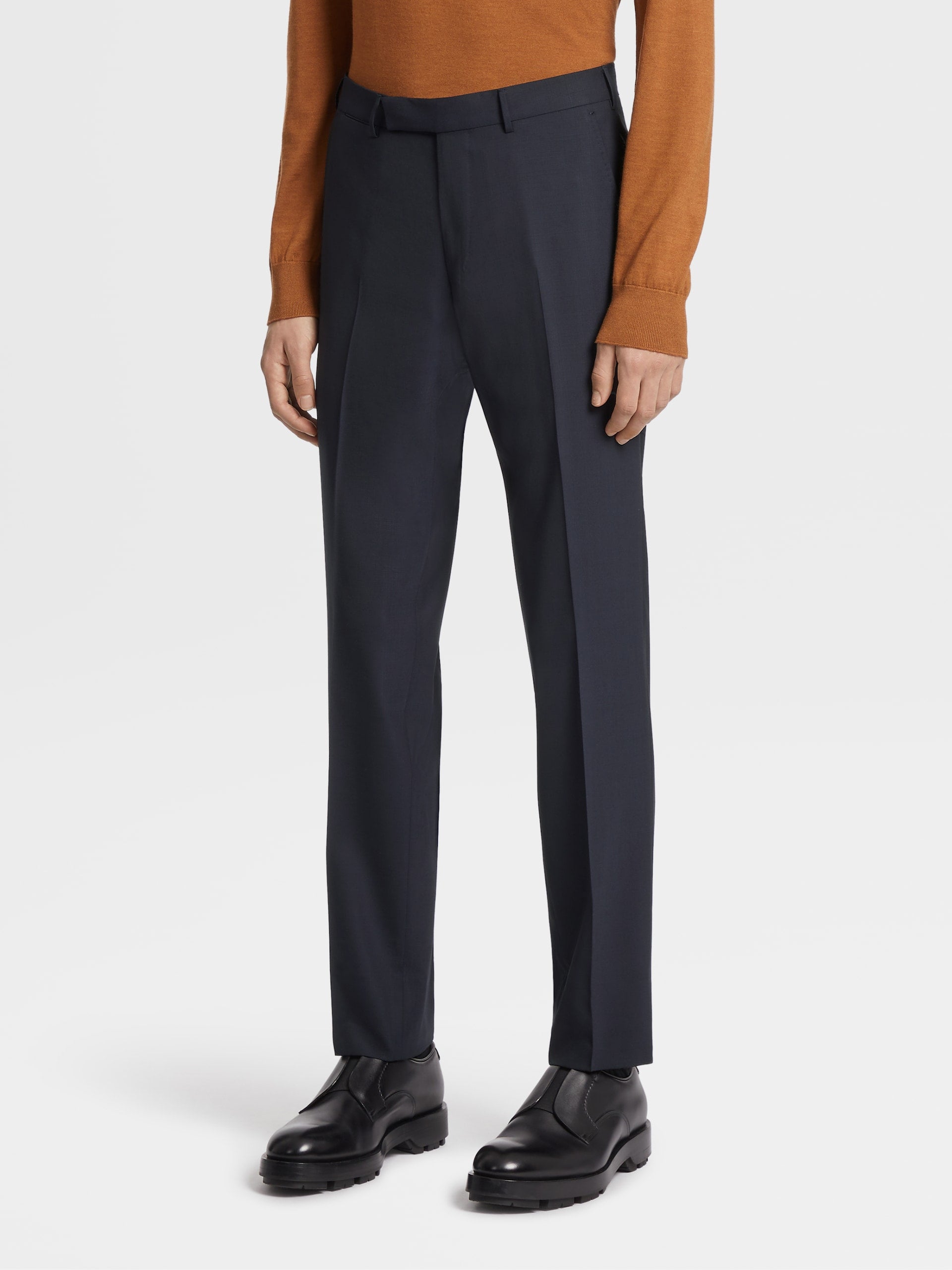 $890 ERMENEGILDO ZEGNA -"High Performance All Season" Navy Pants - 36W