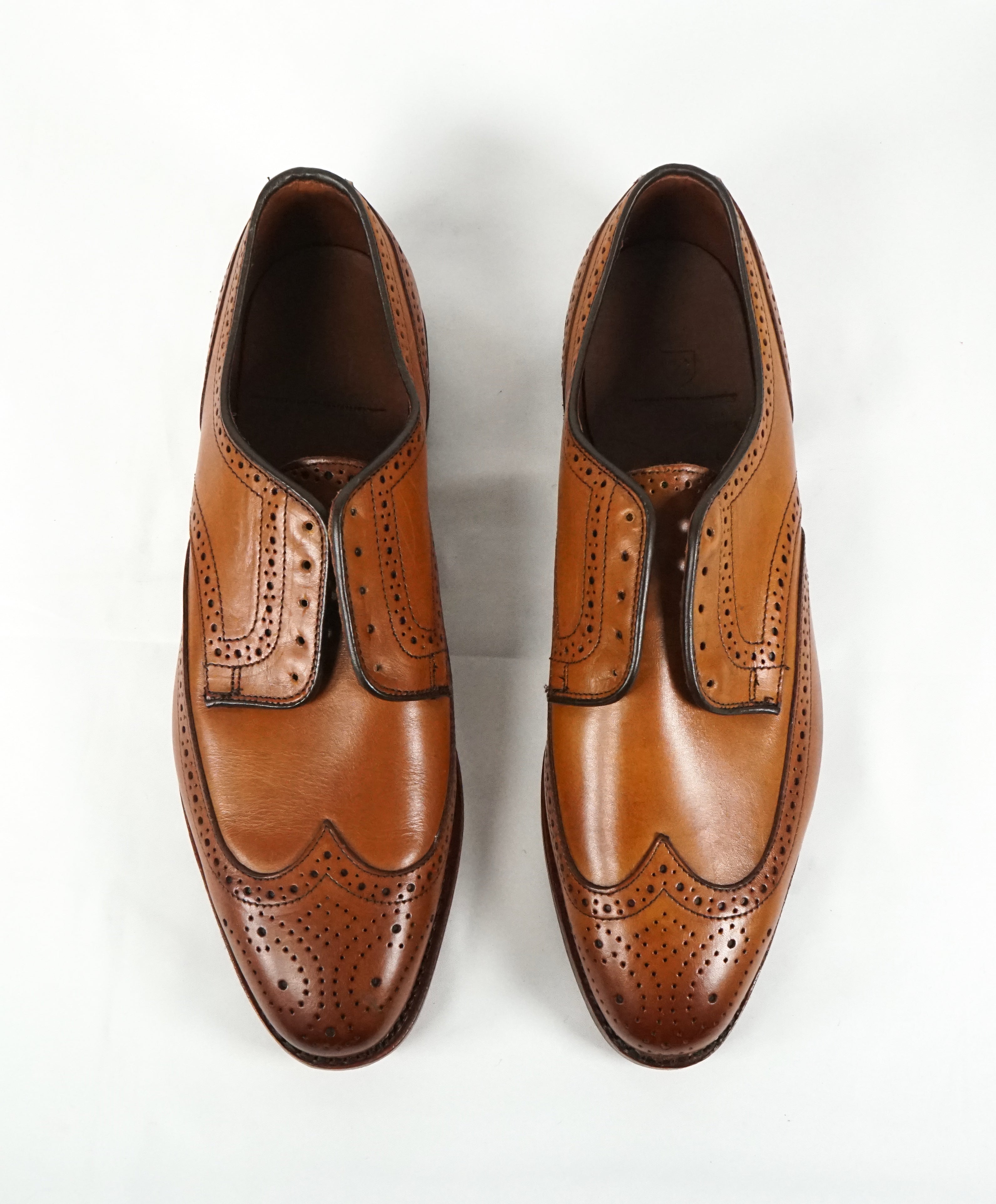 ALLEN EDMONDS - “Stuttgart” Brown Whiskey Leather Brogue Oxfords - 10.5 D
