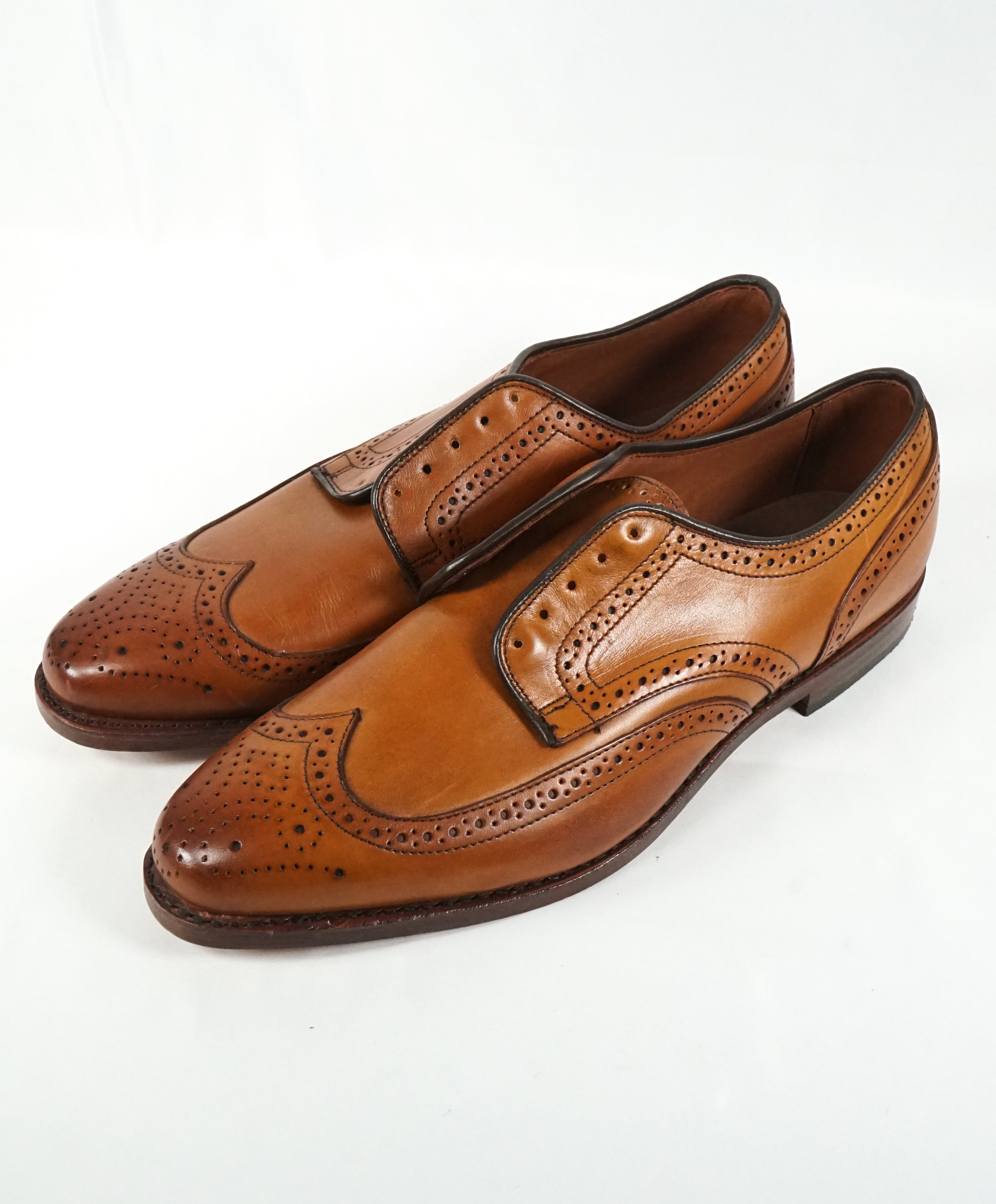 ALLEN EDMONDS - “Stuttgart” Brown Whiskey Leather Brogue Oxfords - 10.5 D
