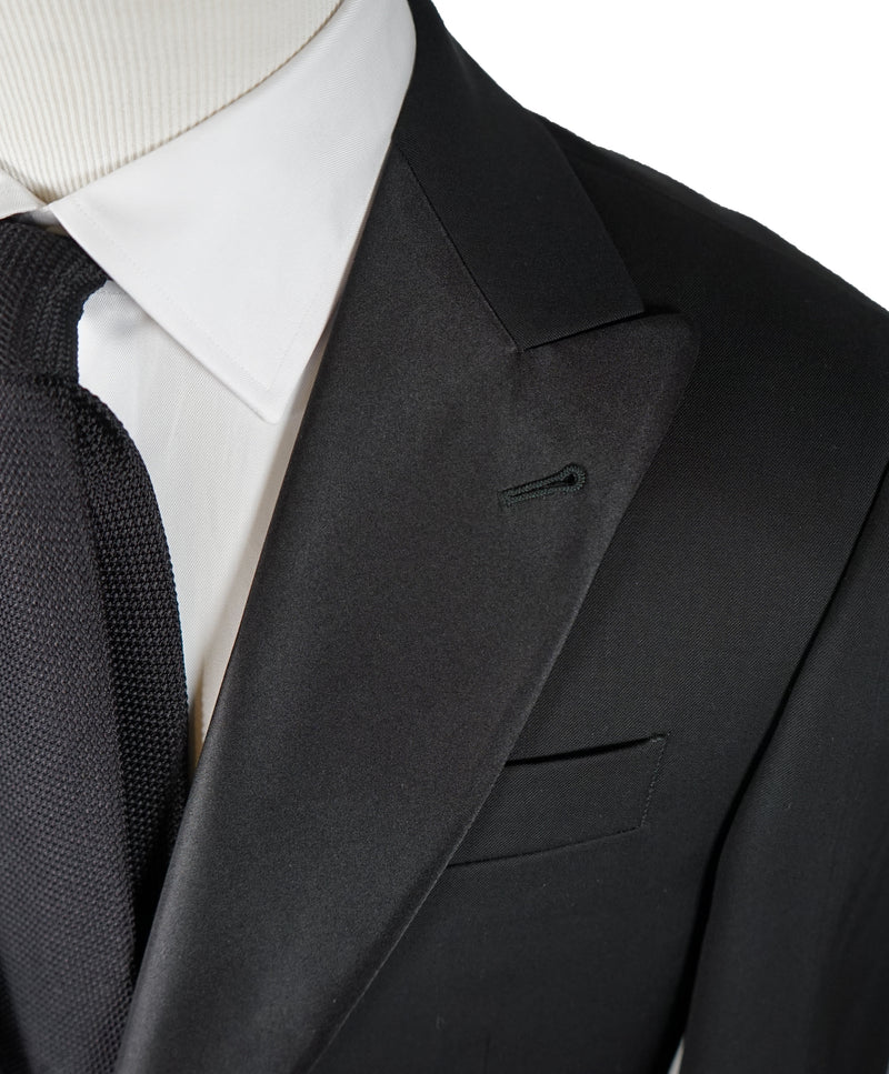 ARMANI COLLEZIONI - Black Peak Lapel 1-Button Satin Tuxedo - 38R