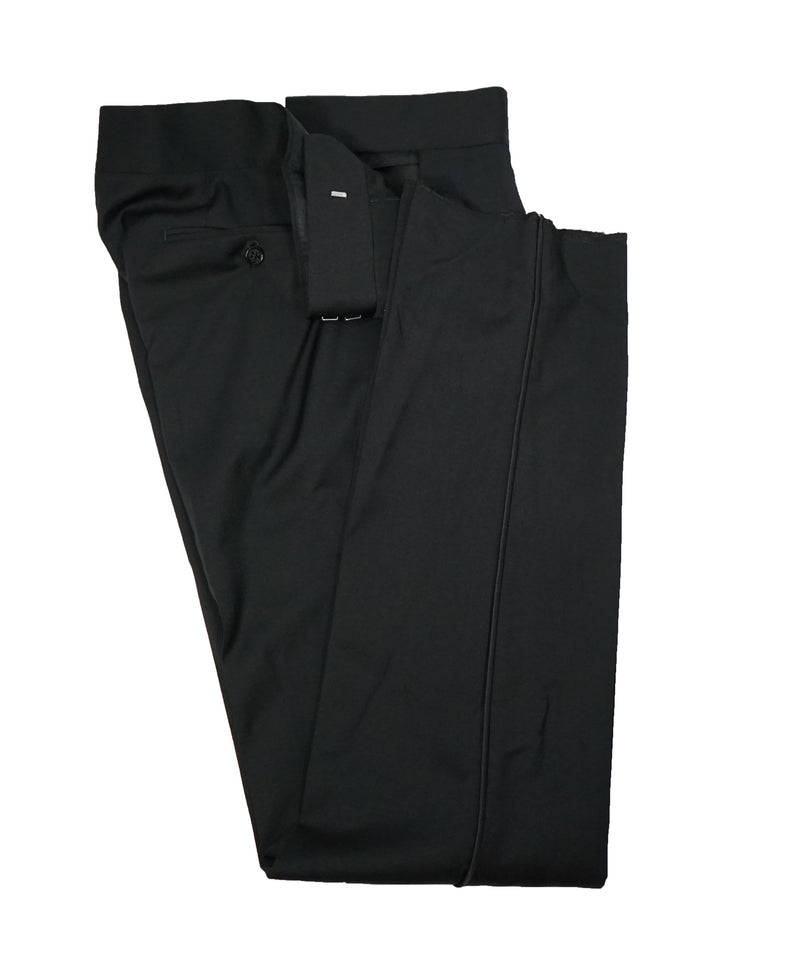 ARMANI COLLEZIONI - Black Peak Lapel 1-Button Satin Tuxedo - 38R