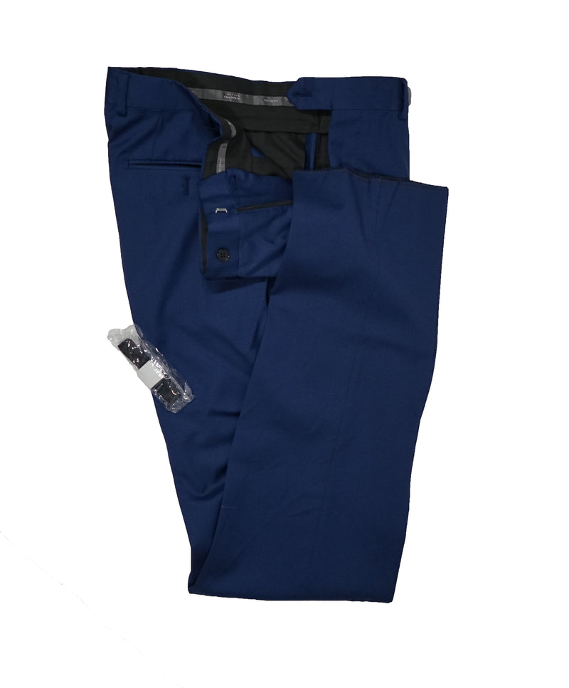 ARMANI COLLEZIONI - “G Line” Micro-Check Basket Weave Blue Suit - 40R