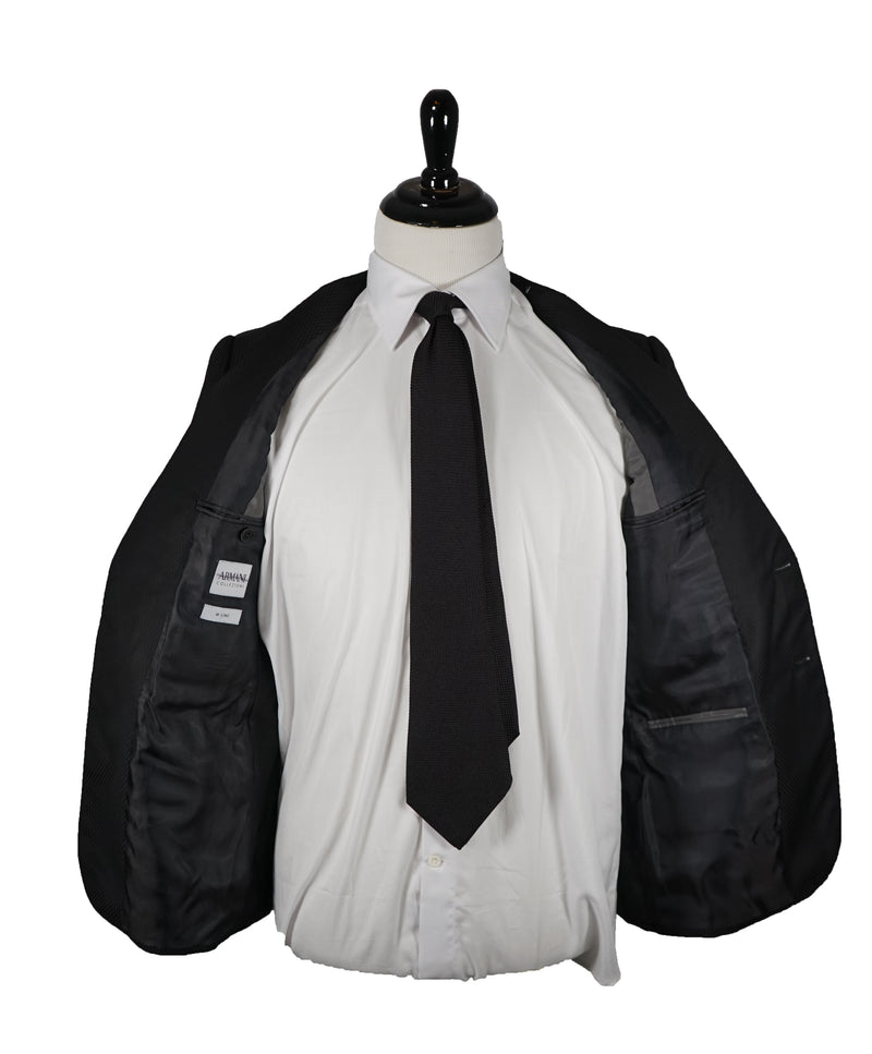 ARMANI COLLEZIONI - “M Line” Slim Black Textured Geometric Fabric Suit - 40R