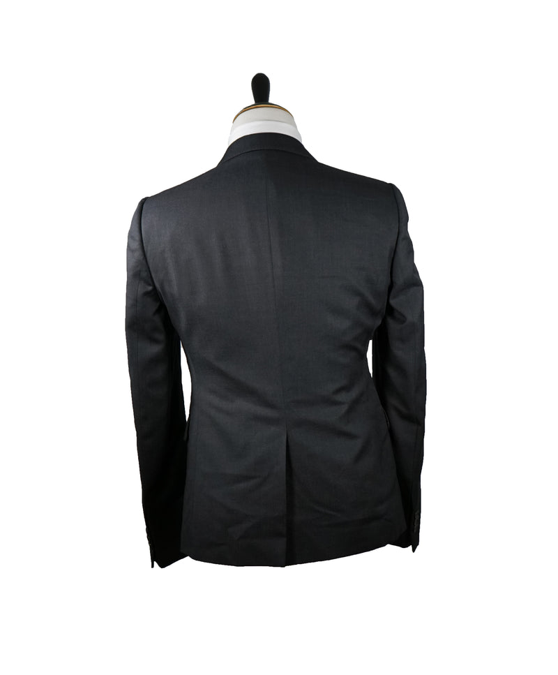 ARMANI COLLEZIONI - Peak Lapel 1-Button Slim Charcoal Suit - 38R
