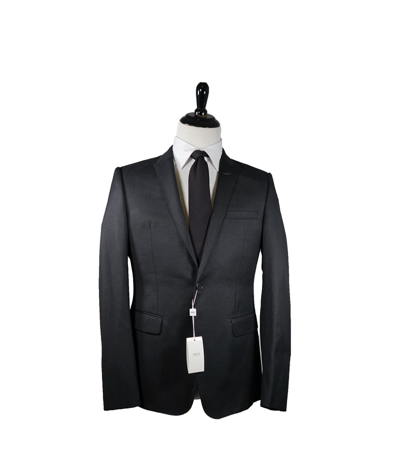 ARMANI COLLEZIONI - Peak Lapel 1-Button Slim Charcoal Suit - 40R