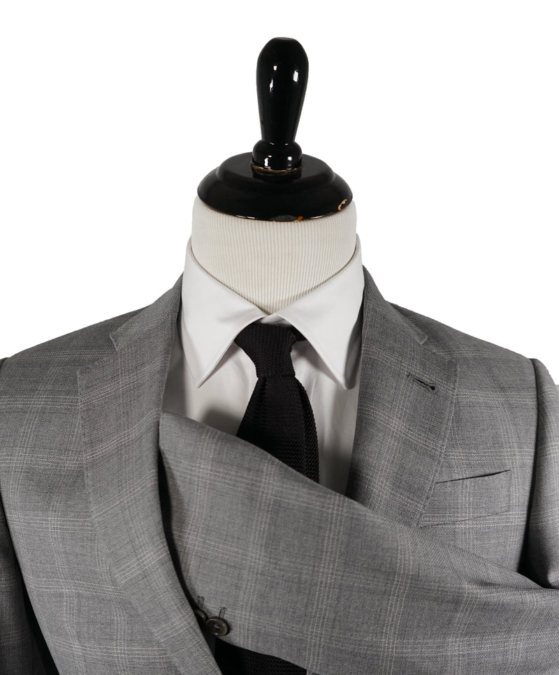 ARMANI COLLEZIONI - Textured Gray Plaid Check “G Line” Wool Suit- 40R