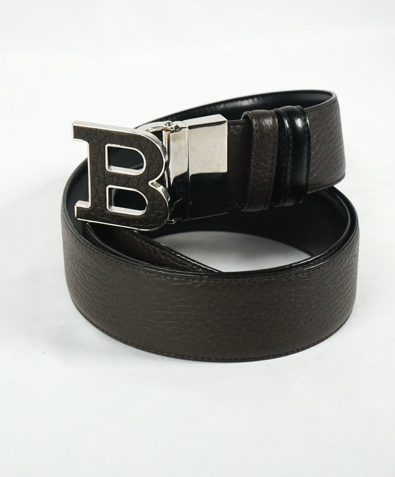 BALLY - "B" Buckle Pebbled Leather Inlay Reversible Belt -  42W