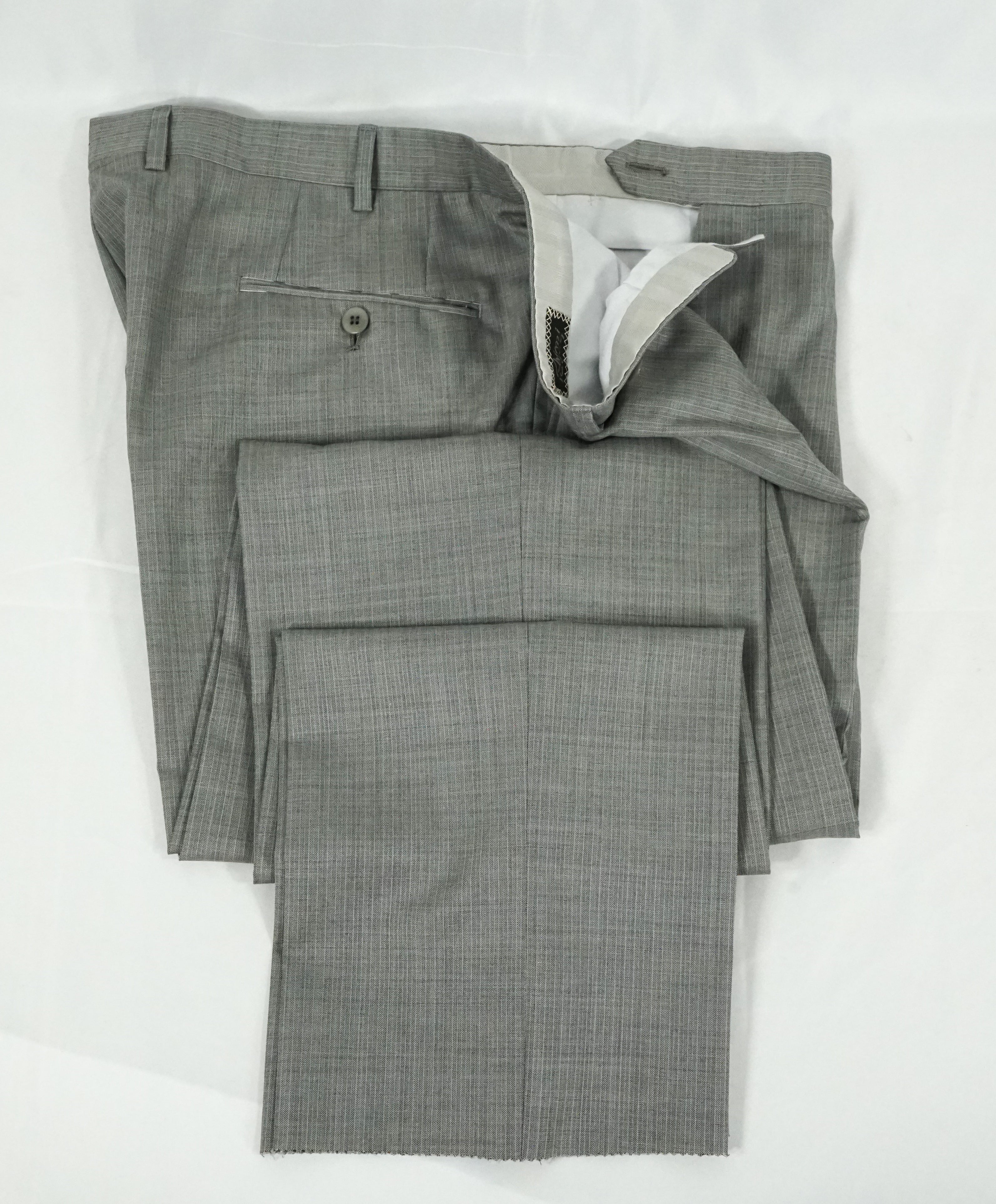 BRIONI - Micro Herringbone Wool & Silk Suit Hand Made In Italy - 44R