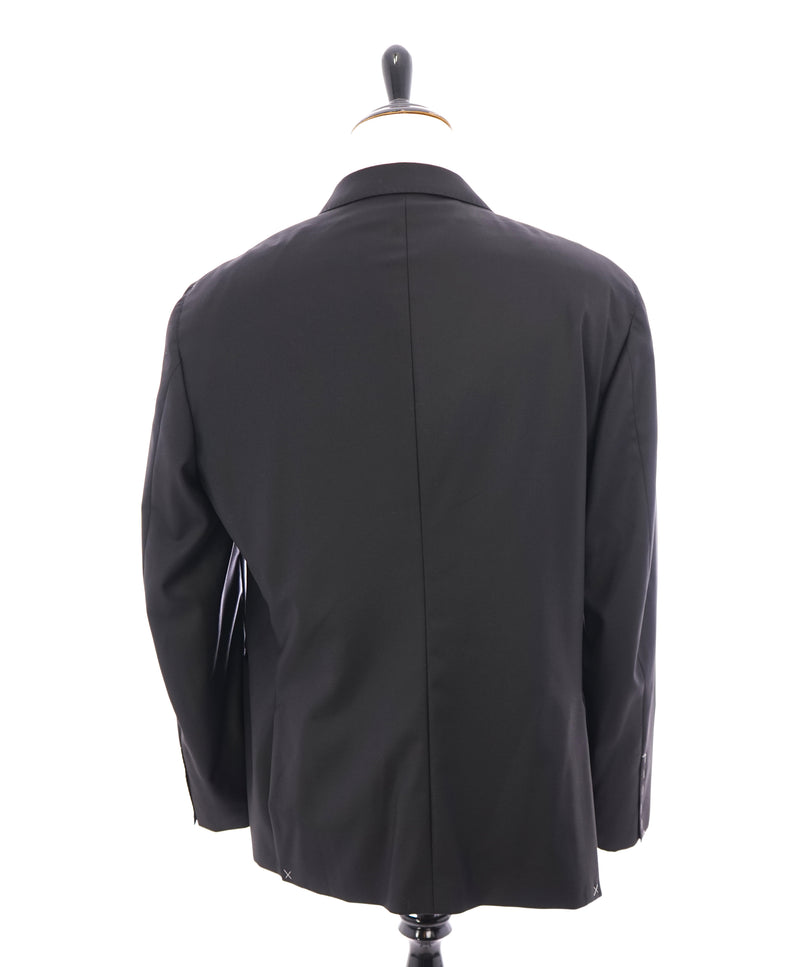 BRUNELLO CUCINELLI - Black On Black Wide Peak Lapel Tuxedo Suit - 48R