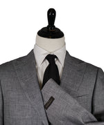 CANALI - Linen/Wool/Silk Gray Suit Peak Lapel Suit - 42R