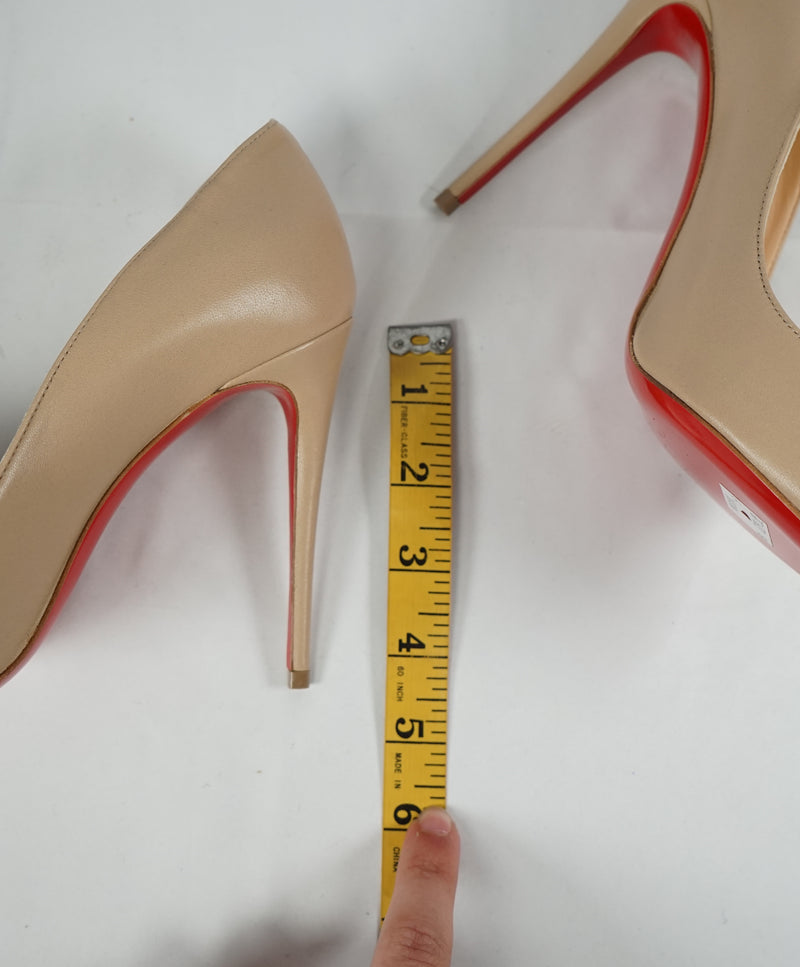 CHRISTIAN LOUBOUTIN Madame Menodo Nude Pumps W Bow 38 Luxe Hanger