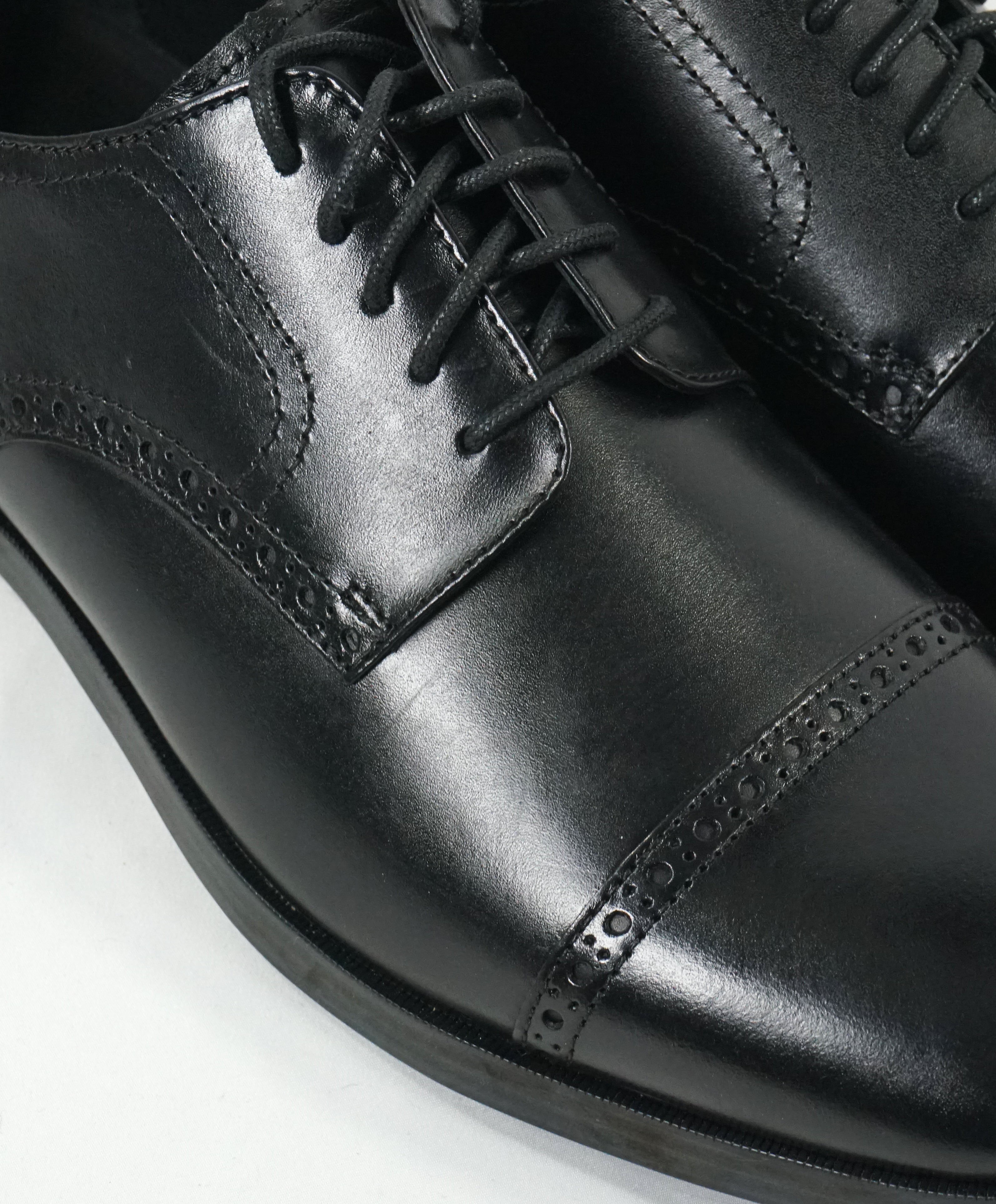 COLE HAAN - Grand OS Black Cap Toe Leather Oxfords - 10