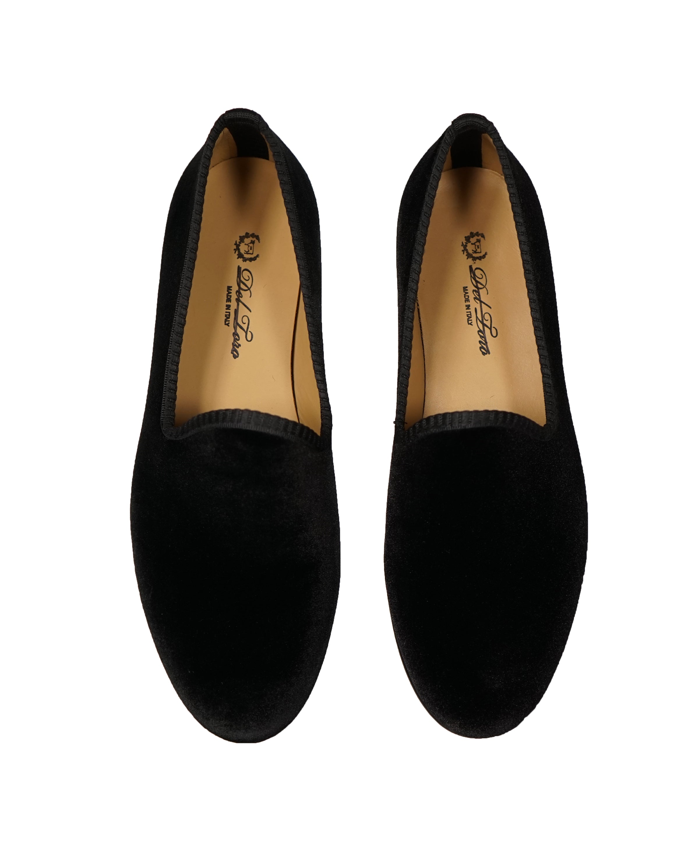 Del toro on sale smoking slippers