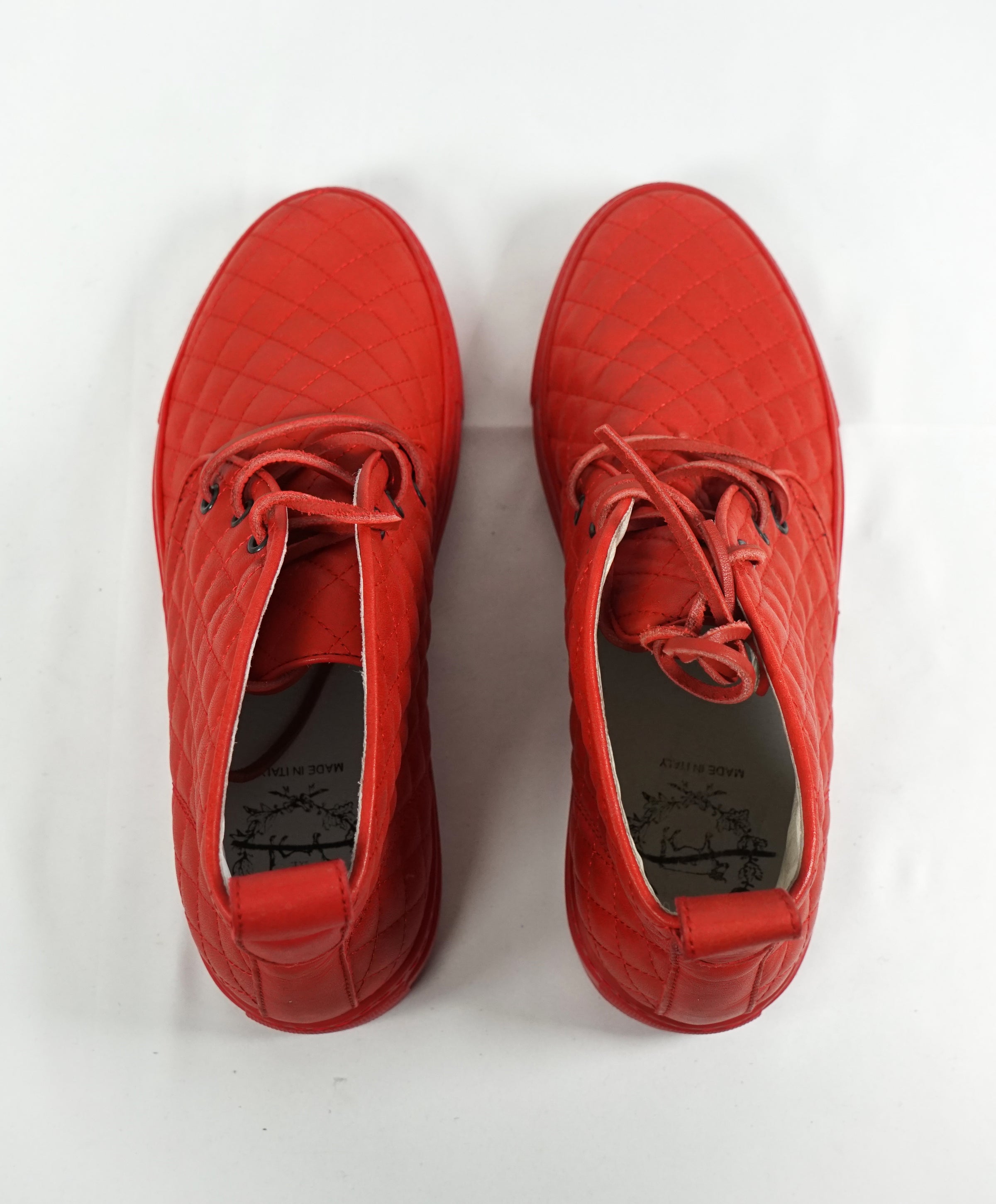 Del toro high tops hot sale