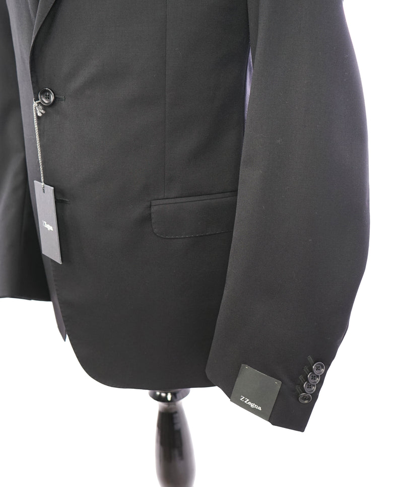 Z ZEGNA - Solid Black Fabric *CLOSET STAPLE* Drop 8 Wool Suit - 46R