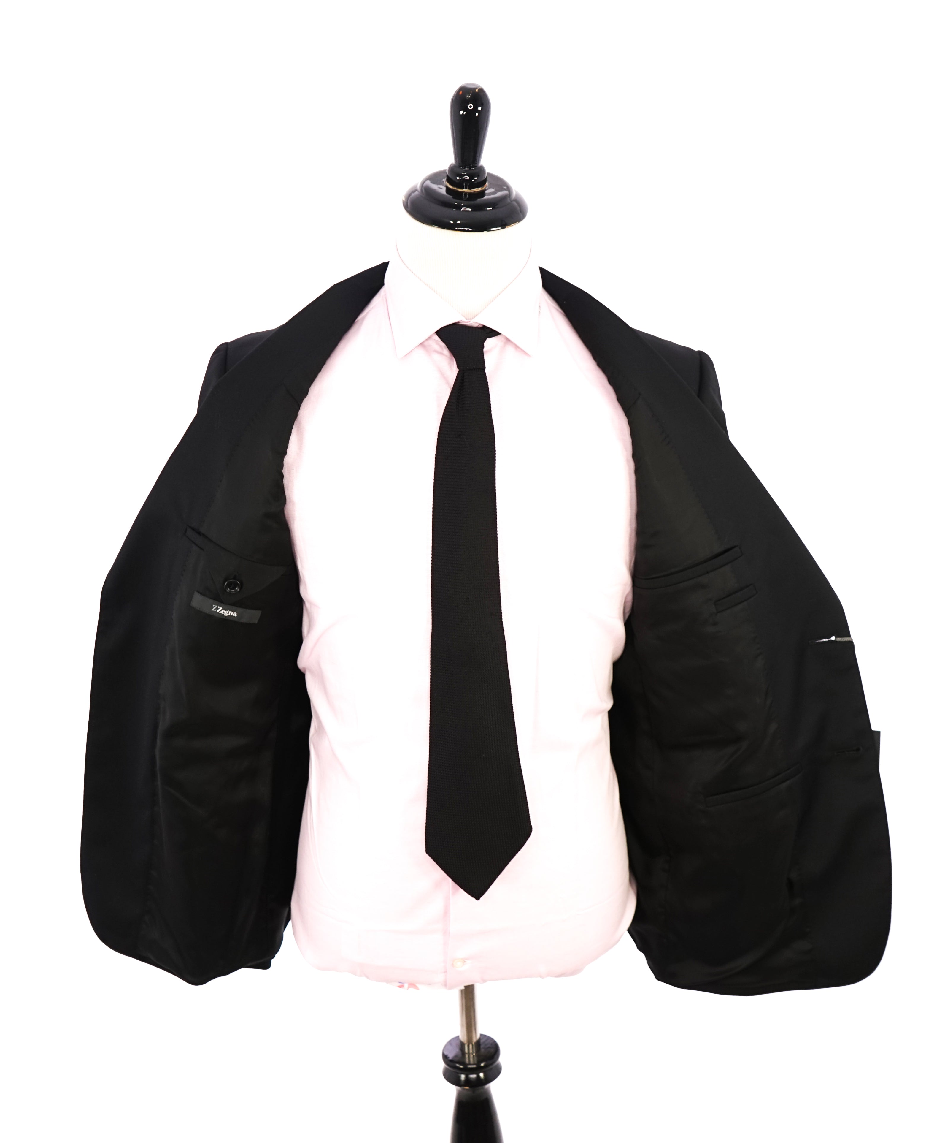 Z ZEGNA - Solid Black Fabric *CLOSET STAPLE* Drop 8 Wool Suit - 46R