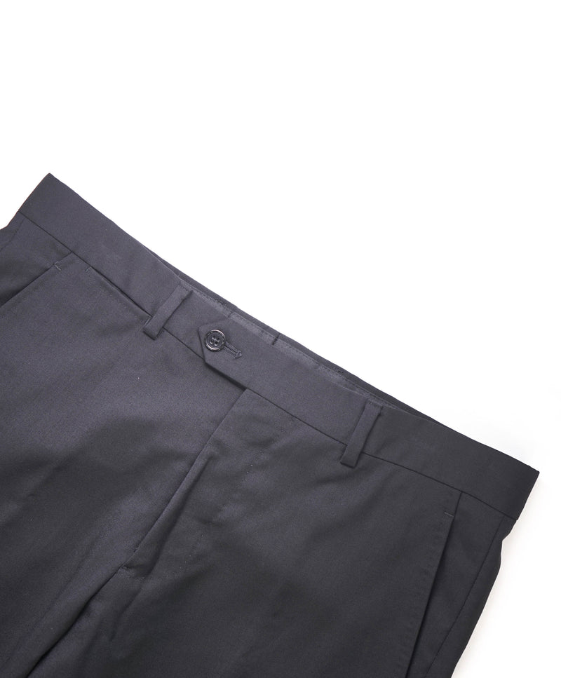 ARMANI COLLEZIONI - *CLOSET STAPLE* Black Classic Flat Front Dress Pants - 32W