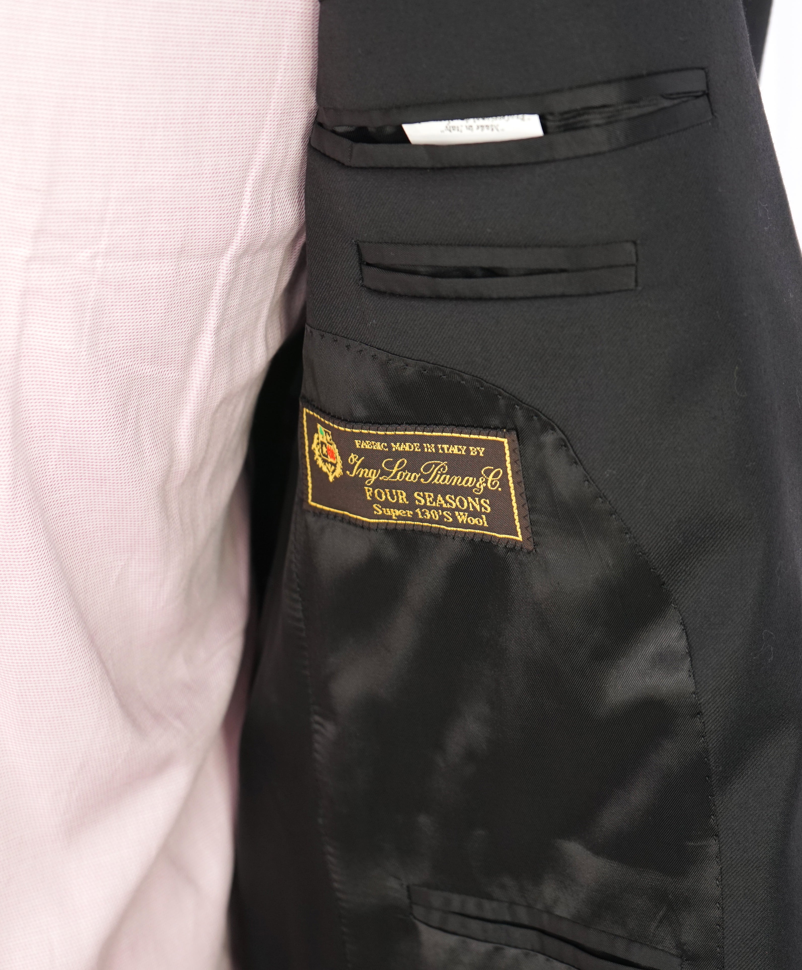$995 LORO PIANA - MOVIMENTO “Four Seasons” 130s Black Blazer- 38S