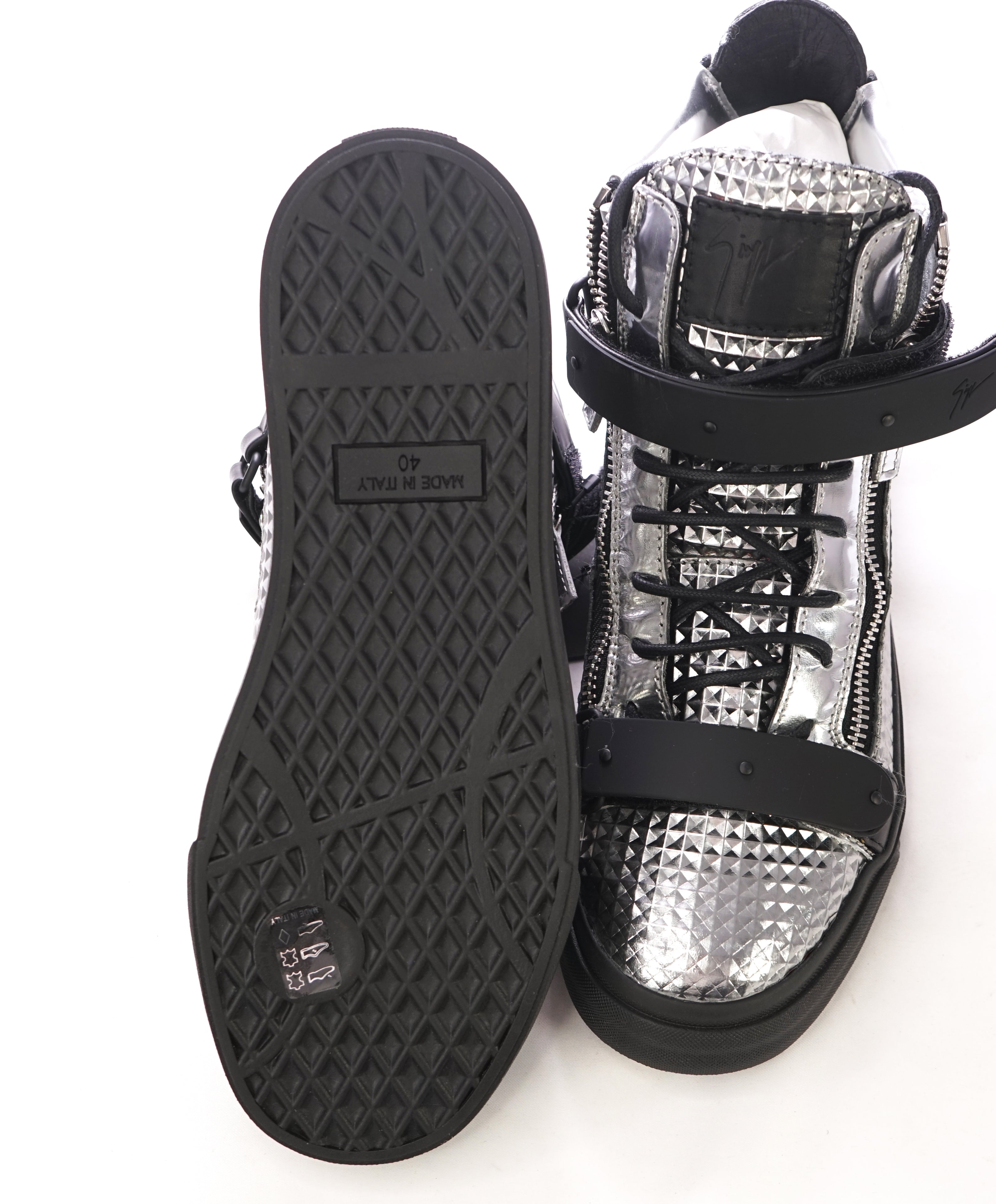 GIUSEPPE ZANOTTI - Diamond Embossed Silver High Top Sneakers GIUSEPPE ZANOTTI - Diamond Embossed Silver High Top Sneakers