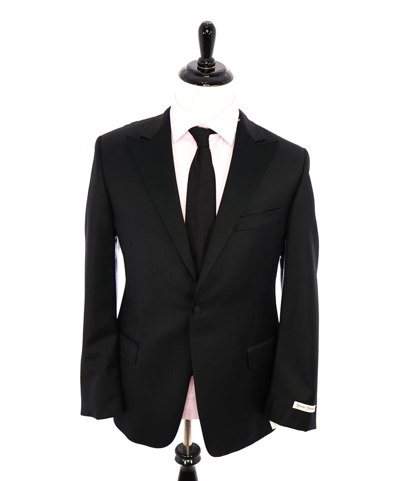 HICKEY FREEMAN - MADE IN USA Black Peak Lapel Tuxedo Suit - 42R