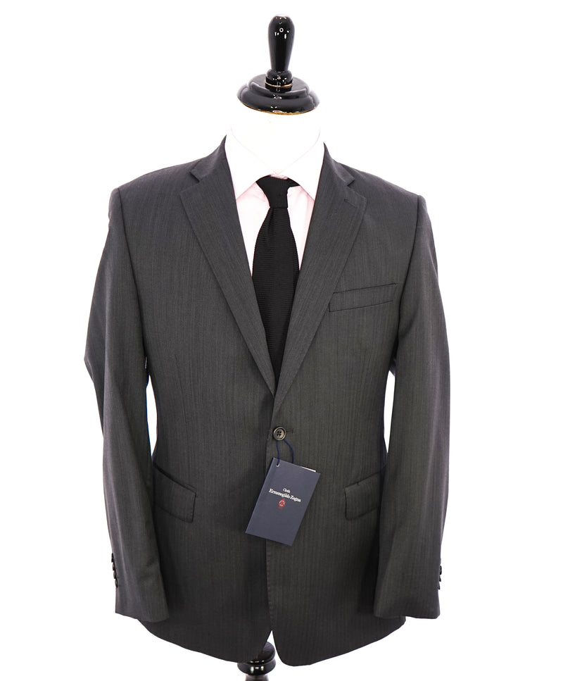 ERMENEGILDO ZEGNA - By SAKS FIFTH AVENUE "SLIM" Herringbone Gray Suit - 40R