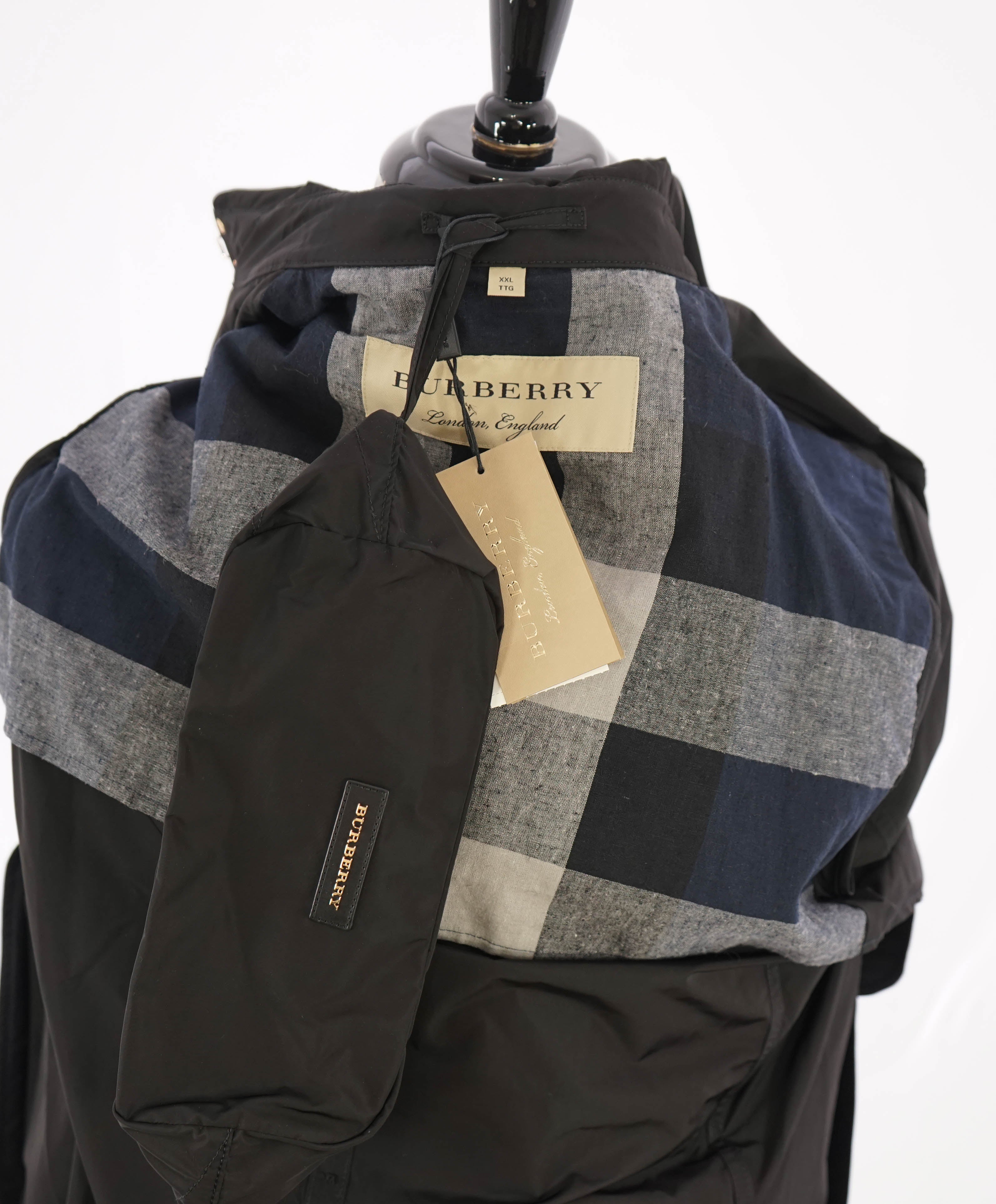 BURBERRY LONDON ENGLAND - Black PACKABLE Heritage LOGO Trench Coat - XXL