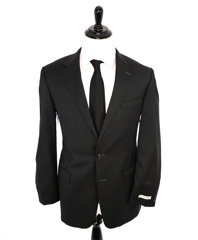 HICKEY FREEMAN - Charcoal & Cream Stripe "Milburn ii" Notch Lapel Suit - 42L